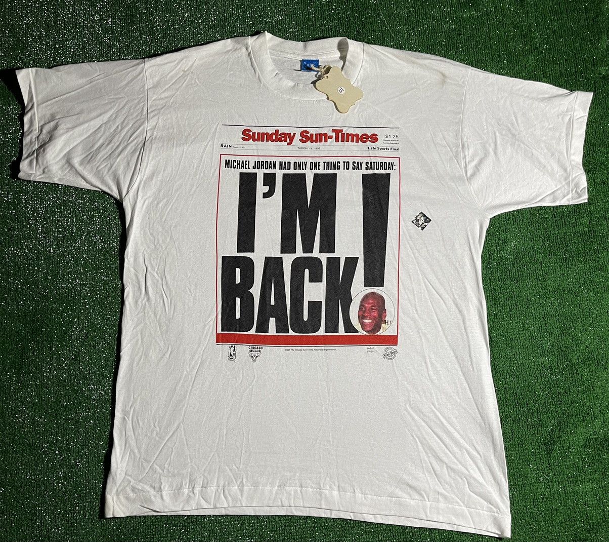 image of ‘I’M Back’ Chicago Bulls T-Shirt in White, Men's (Size XL)
