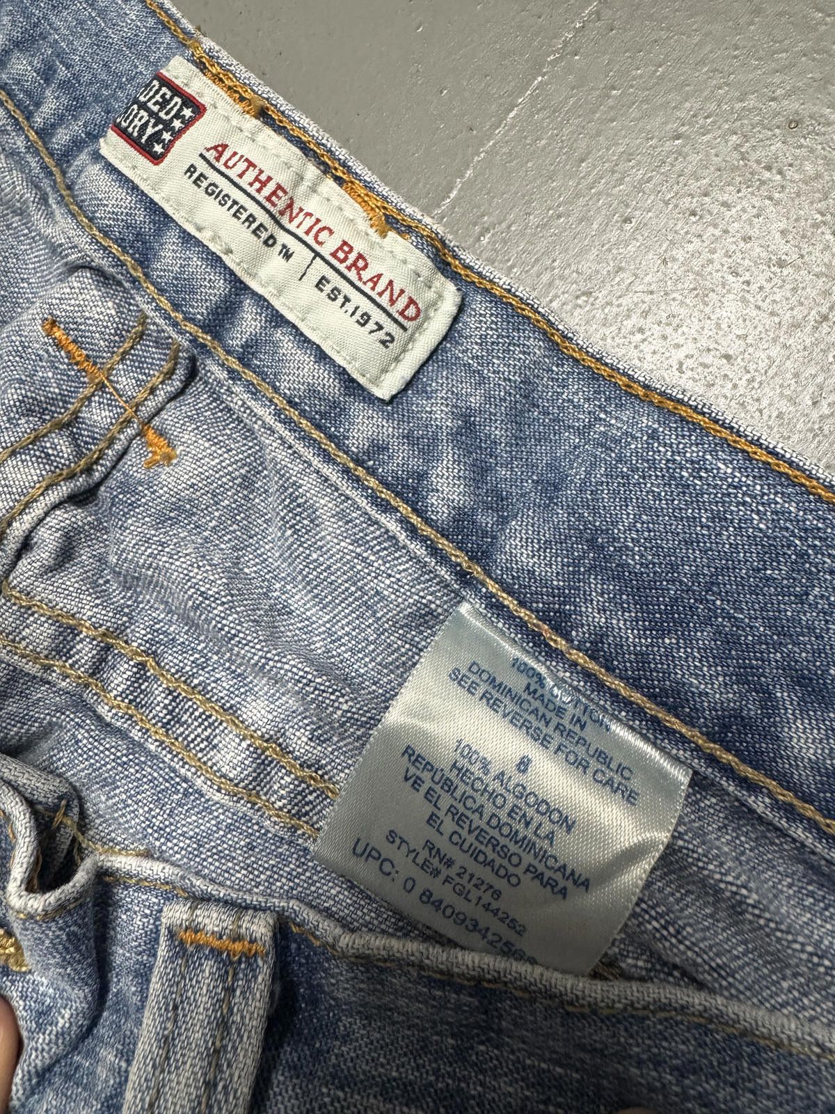 Designer Authentic Brand Men's Denim Shorts Size 27" / US 4 / IT 40 - 2 Thumbnail
