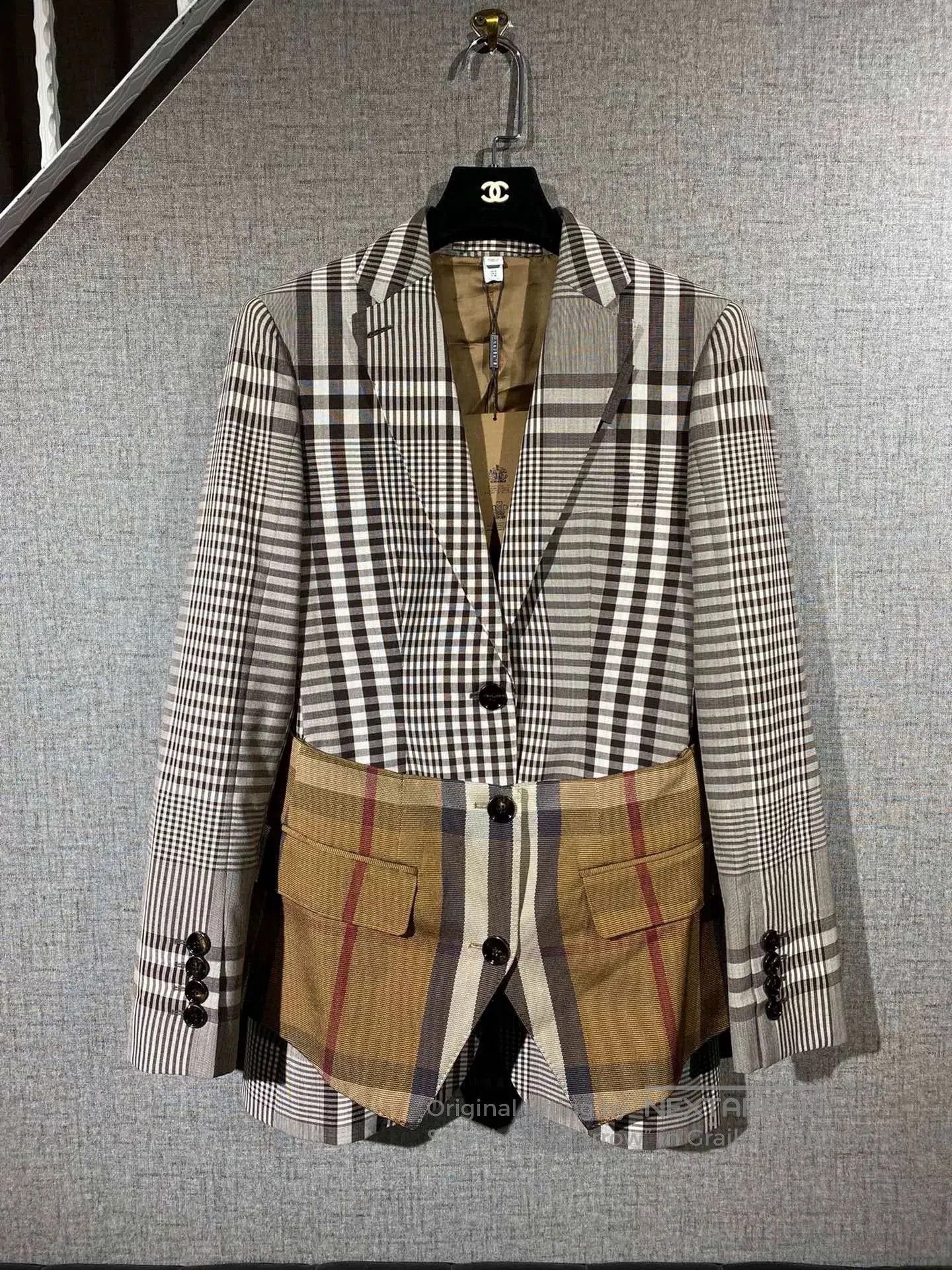 Burberry burberry women's plaid blazer jacket with tags. Size M / US 6-8 / IT 42-44 - 1 Thumbnail