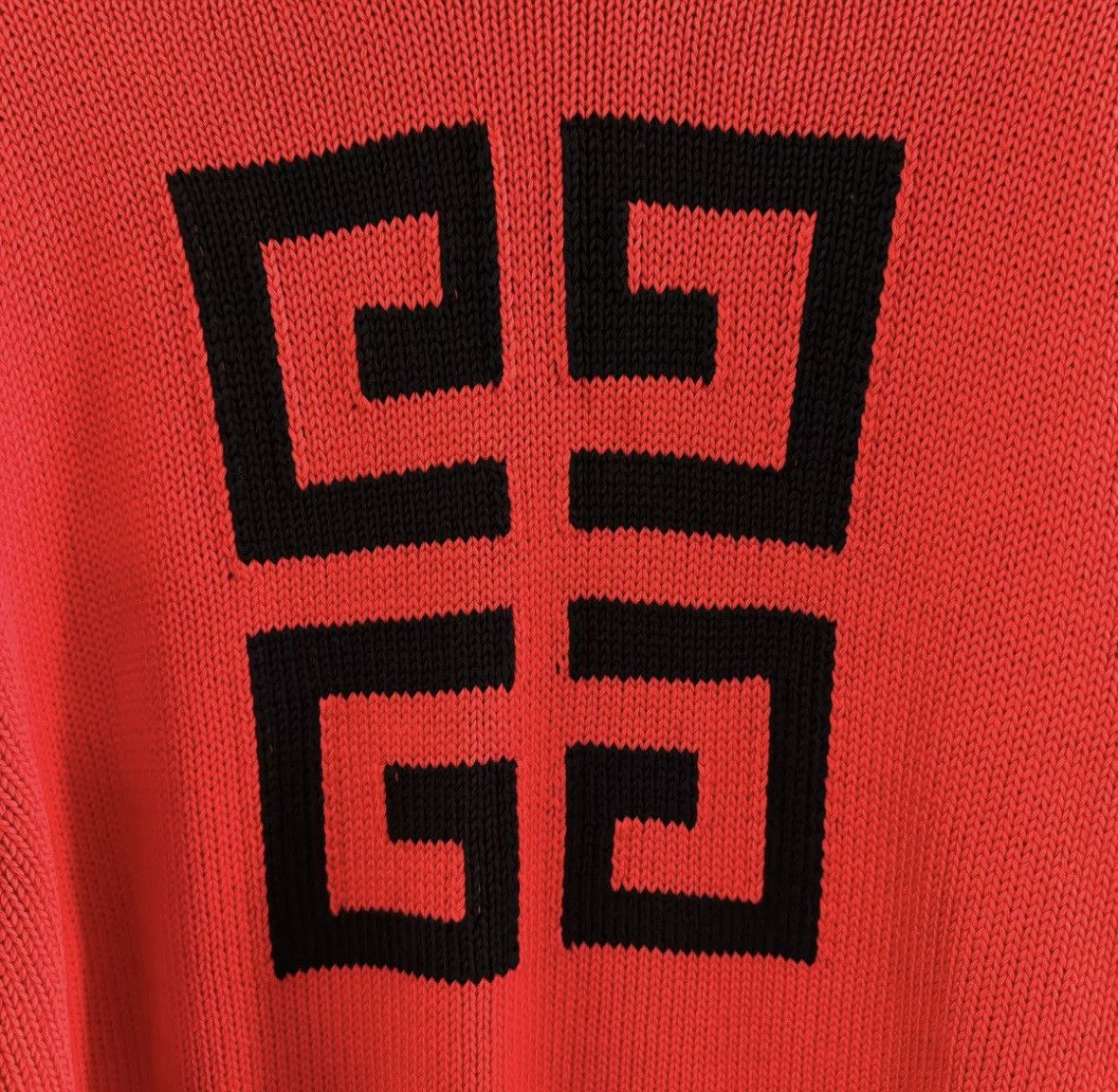 Givenchy Givenchy logo knitwear Size US S / EU 44-46 / 1 - 7 Thumbnail