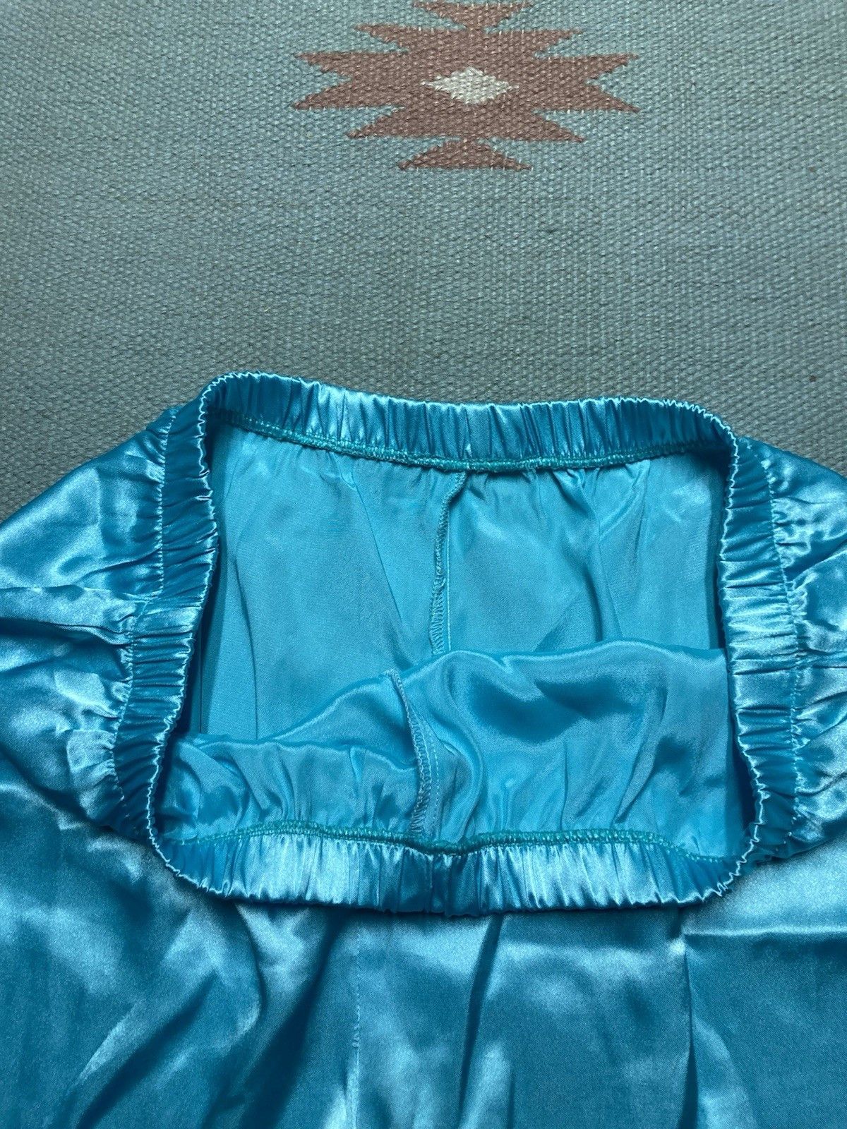 Vintage 60s women’s silk satin shorts elastic waist light blue XL? Size 28" / US 6 / IT 42 - 3 Thumbnail