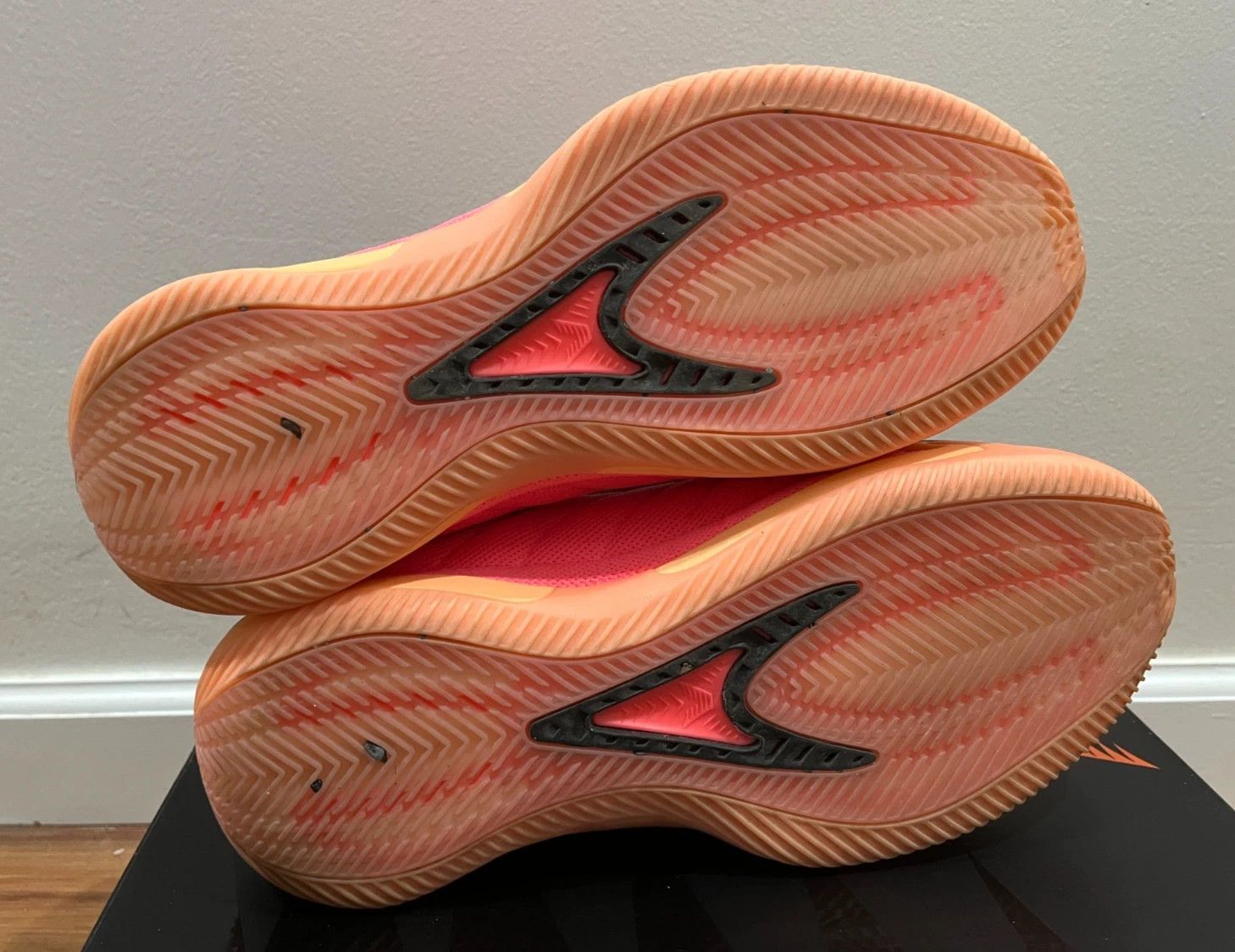Adidas AE 2 With Love Size US 10 / EU 43 - 6 Thumbnail