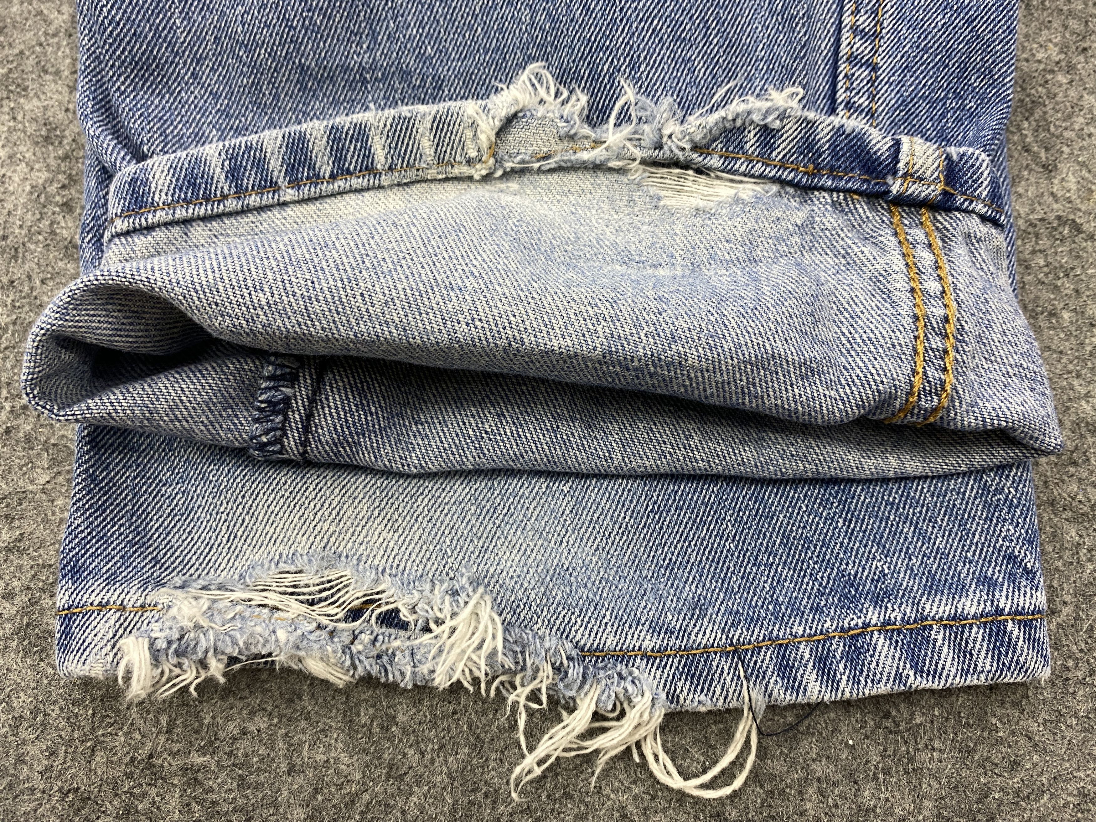 Japanese Brand Blue Distressed Vintage Levi's 560 38x33 Denim -SJ026 Size US 34 / EU 50 - 11 Thumbnail