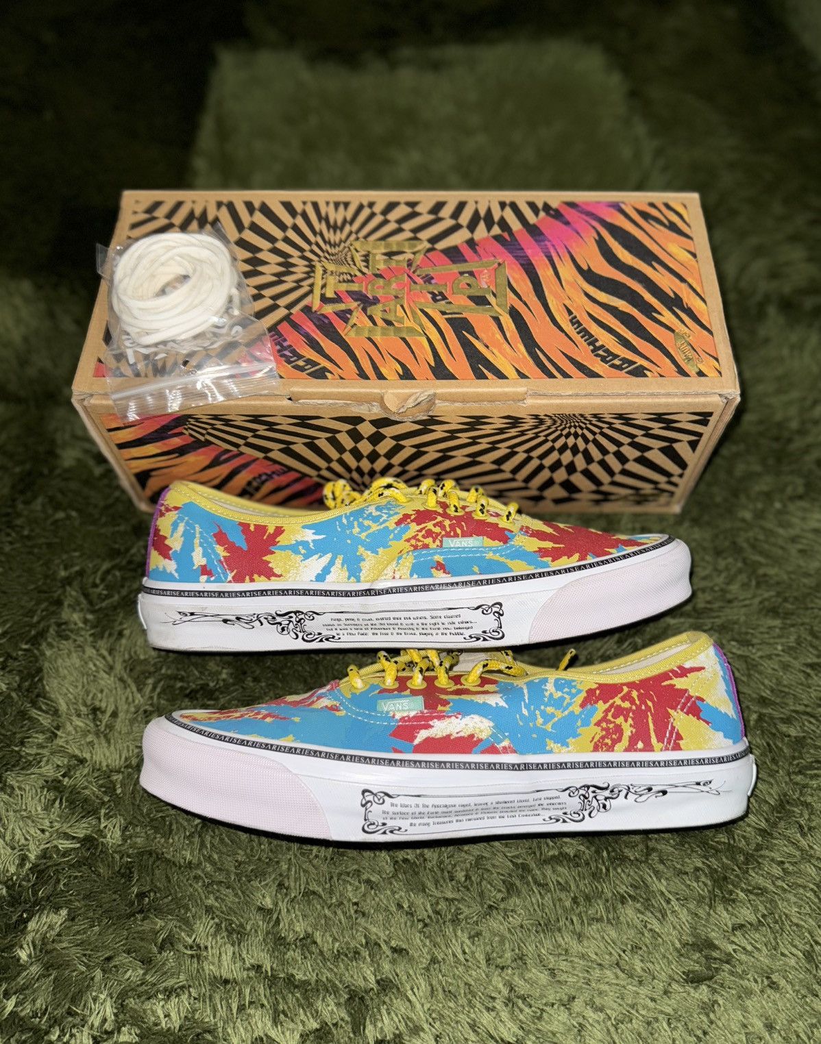 Vans [US10.5] Vans Vault x Aries Authentic Woven Muted Size US 10.5 / EU 43-44 - 1 Thumbnail