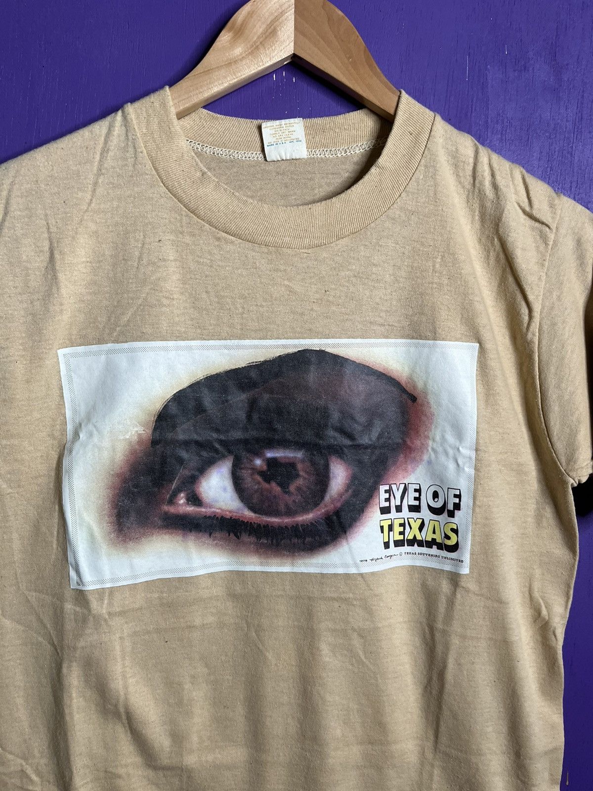 Vintage Vintage 1979 the eye of Texas art t-shirt Size US M / EU 48-50 / 2 - 3 Thumbnail
