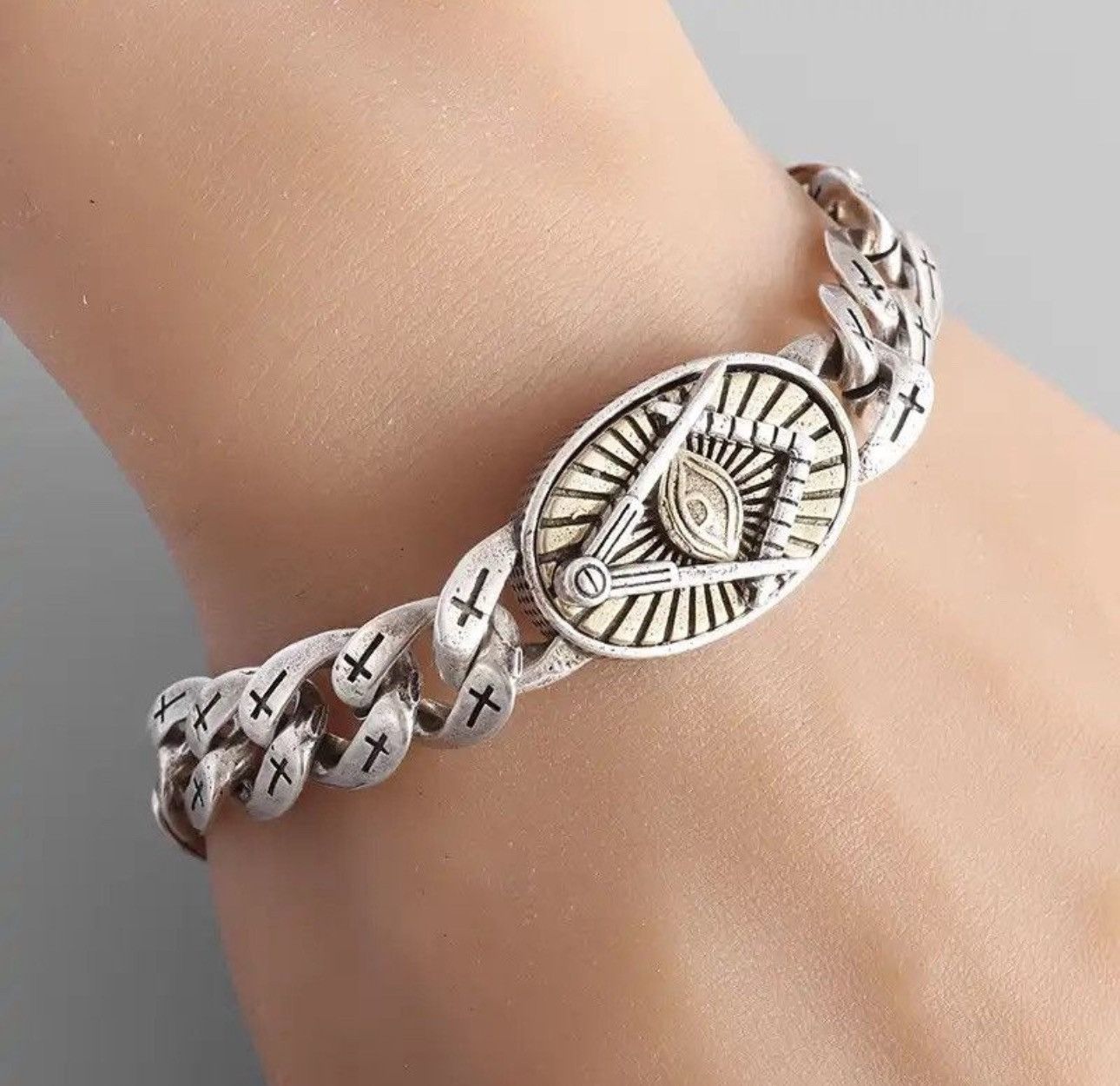 Jewelry Vintage Retro Masonic Symbol Bracelet Chain Size ONE SIZE - 1 Thumbnail