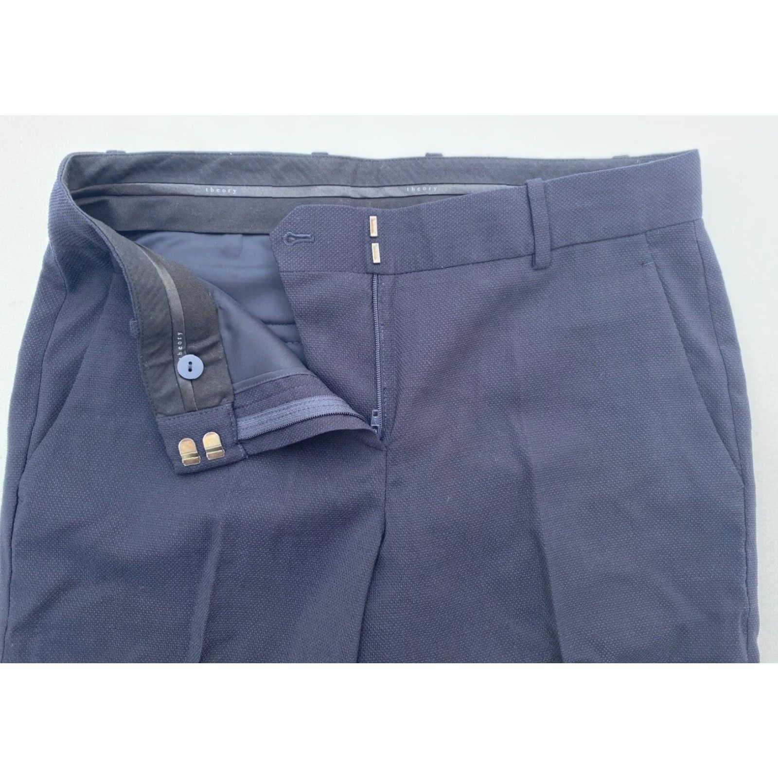 Theory VINTAGE Theory Women's Pleated Pants 100% Wool Navy Size 4 Dress Pants Womens Mens Size 27" / US 4 / IT 40 - 5 Thumbnail