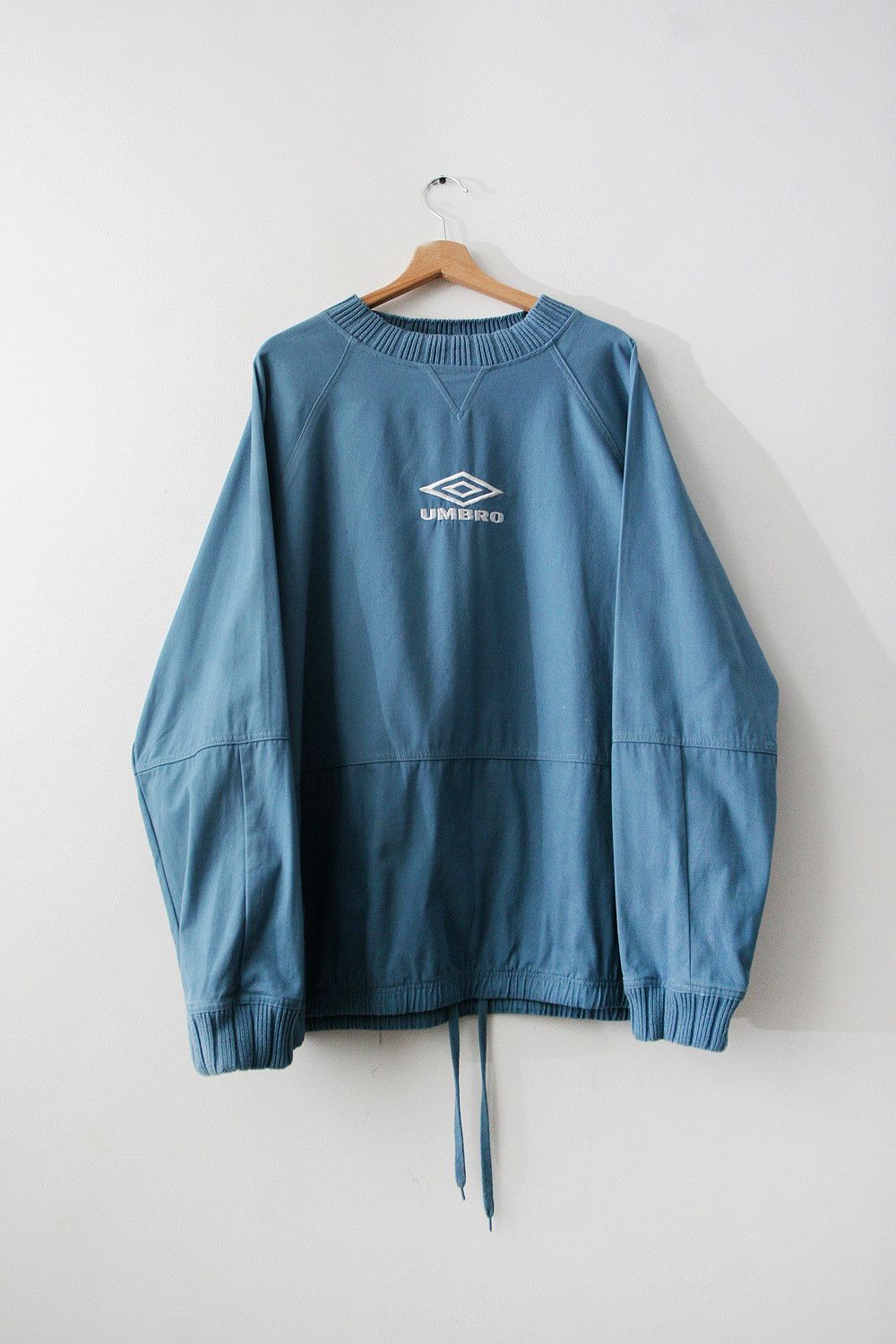 Umbro Maine Road Drill Top Training Sweatshirt Blue Oasis XL