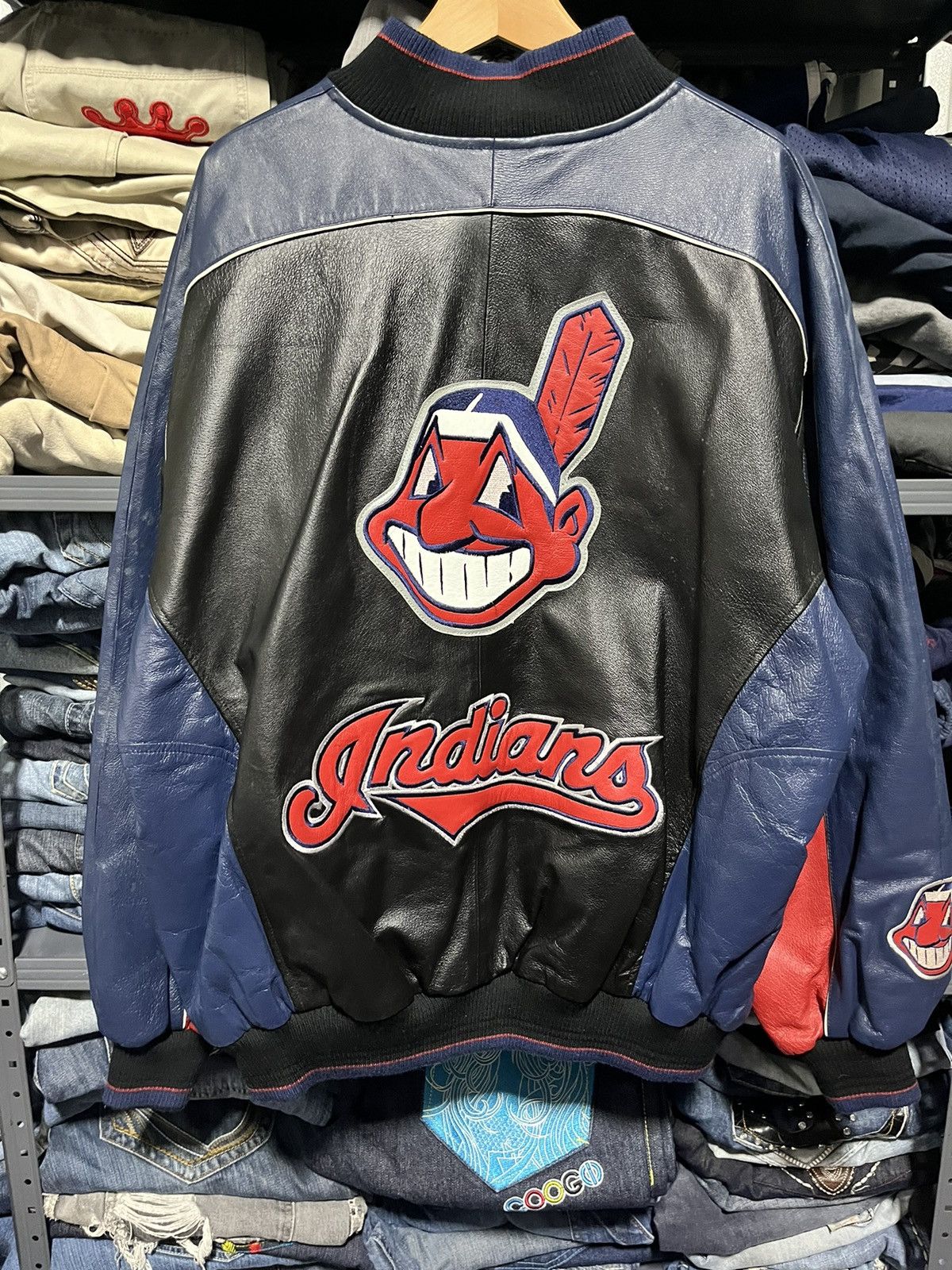 MLB × Vintage Crazy Vintage 90s Cleveland Indians MLB Leather Jacket RARE Size US XL / EU 56 / 4 - 8 Thumbnail
