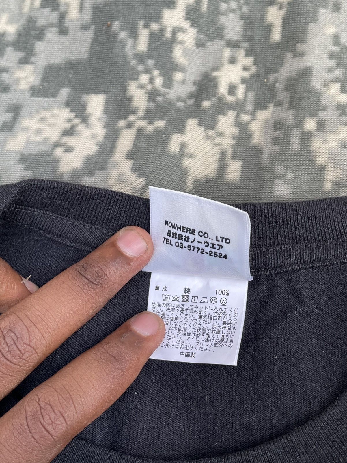 Bape 1ST CAMO SHARK TEE Size US L / EU 52-54 / 3 - 4 Thumbnail