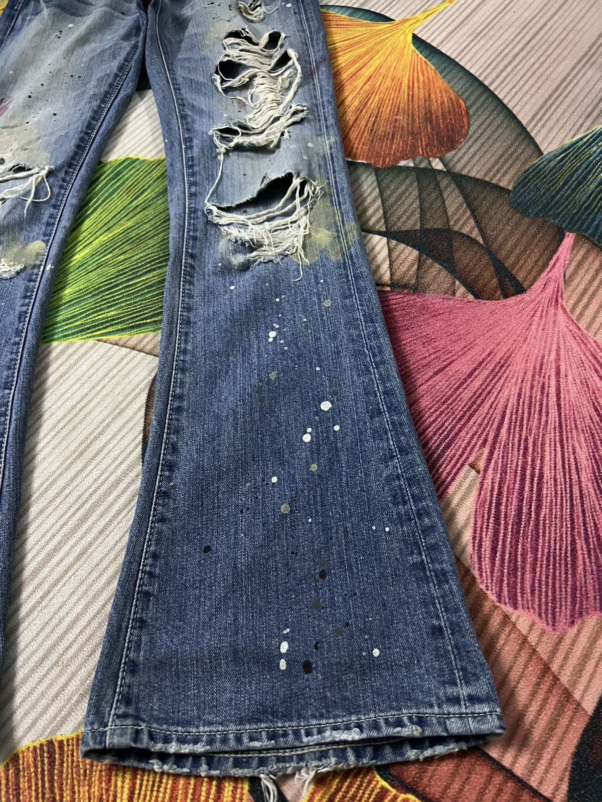 Japanese Brand 💥Flare💥Vanquish Distress Painted Flare Jean Very Rare Size US 30 / EU 46 - 5 Thumbnail