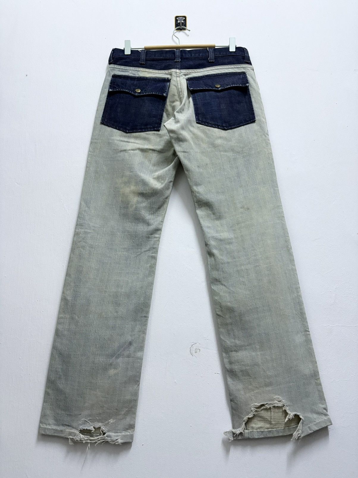 Number (N)ine 2000’s Number (N)ine Multi Pocket Distress Denim Jeans Size US 30 / EU 46 - 2 Thumbnail