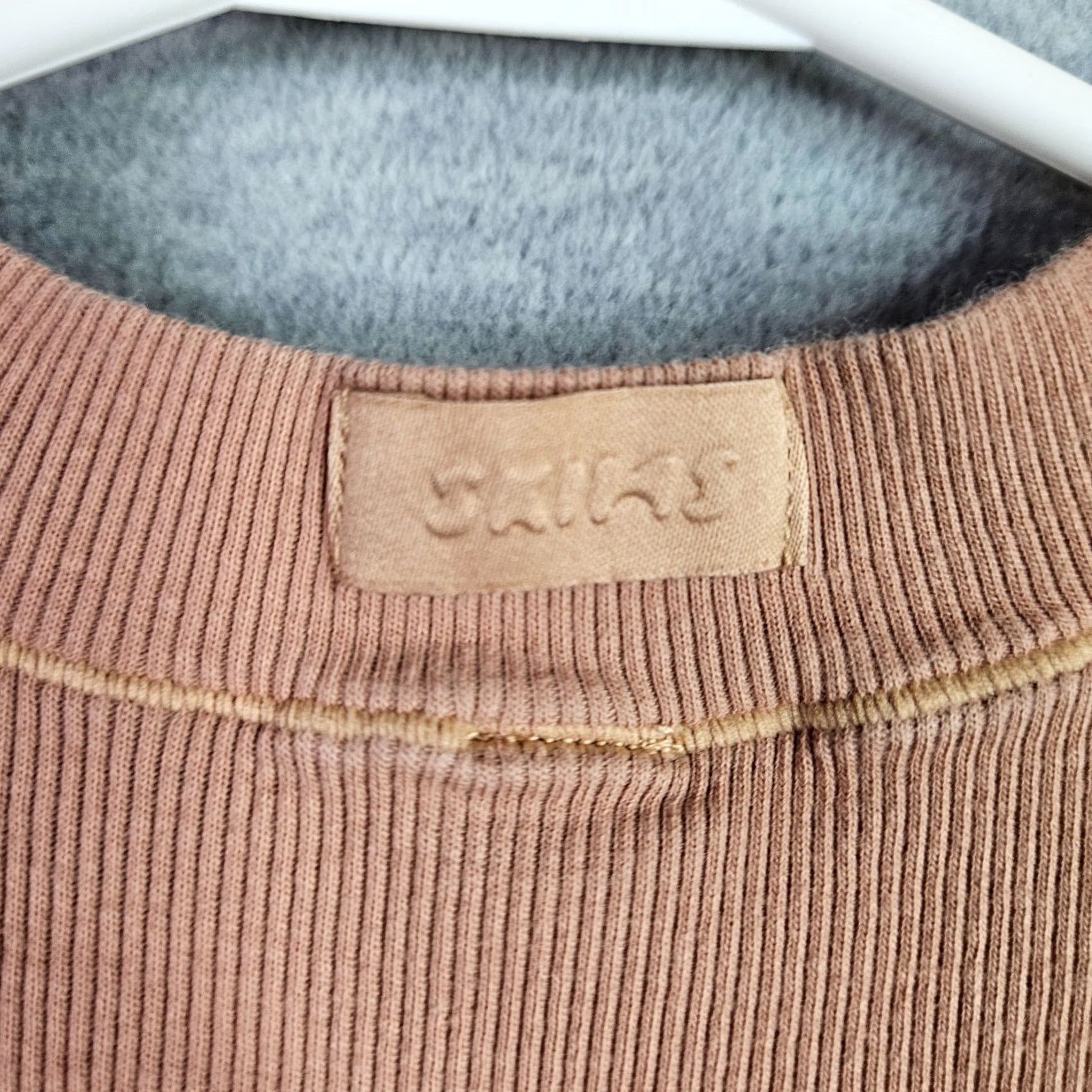 SKIMS Skims Tank Shirt Women’s Ribbed Sleeveless Crew Neck Pink Sz M Regular Comfort Activewear Yoga Workout Size M / US 6-8 / IT 42-44 - 3 Thumbnail