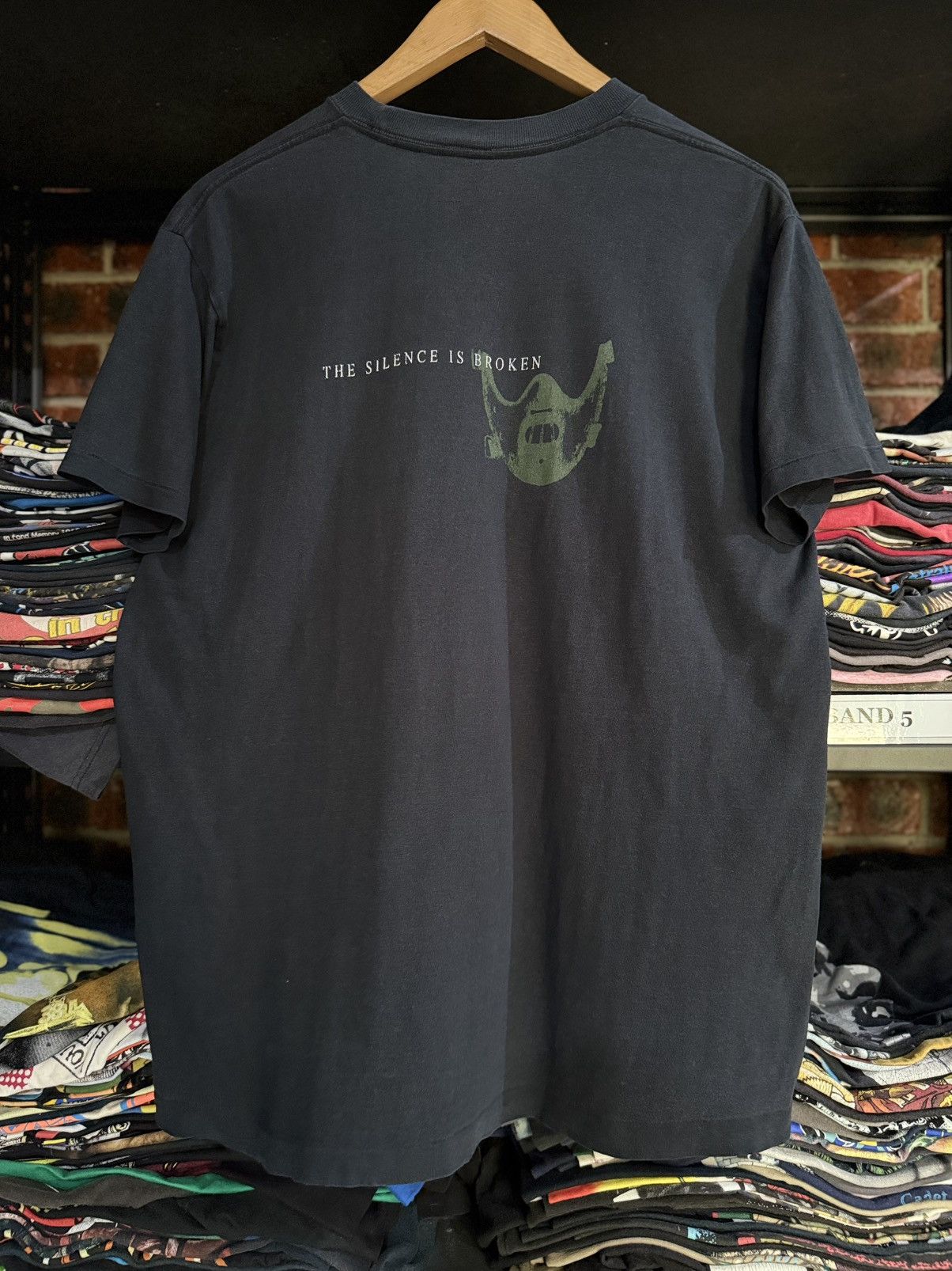 Vintage Vintage 90s Hannibal The Silence Is Broken Faded Tee Size US L / EU 52-54 / 3 - 1 Thumbnail