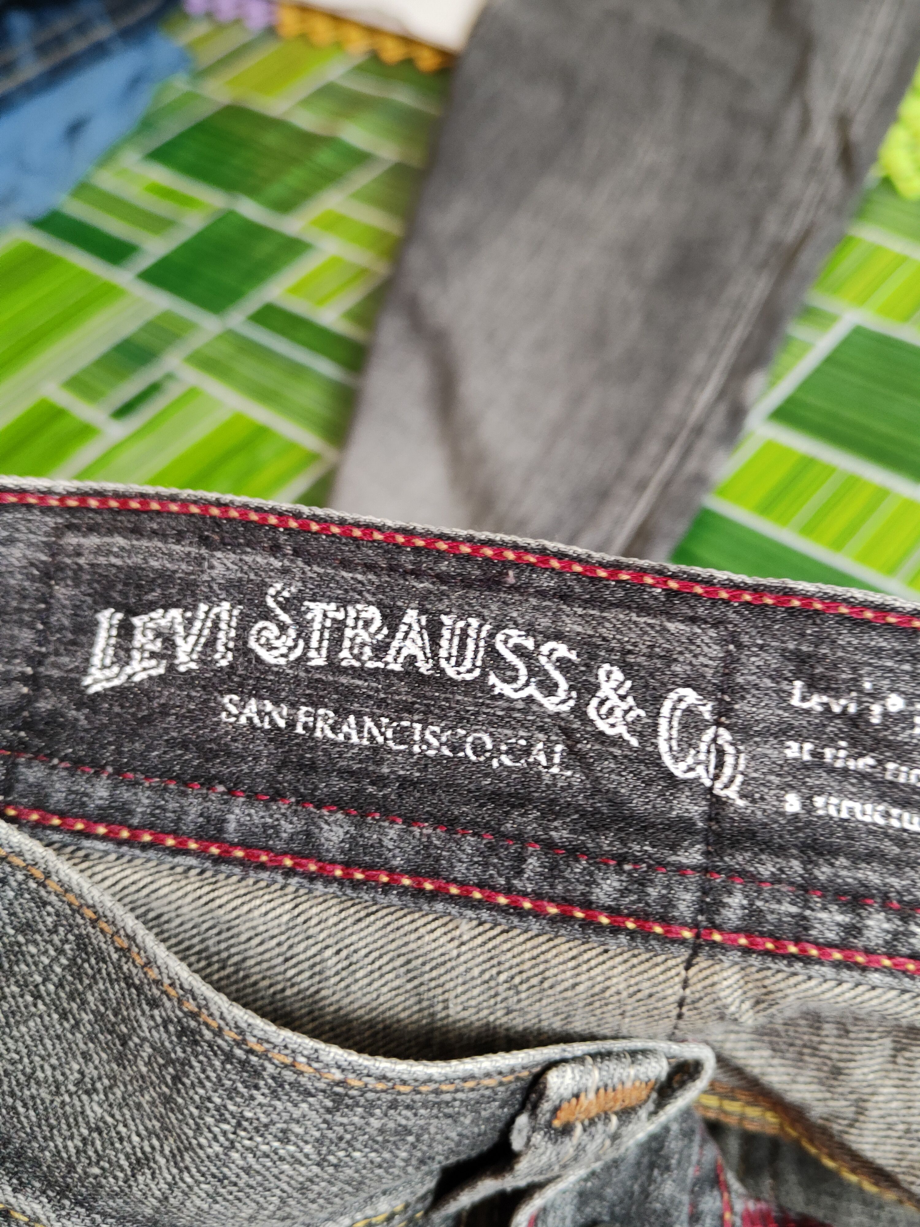 Levi's DL Levi's Black Faded Distressed vintage Denim #S1524 Size 30" / US 8 / IT 44 - 12 Thumbnail