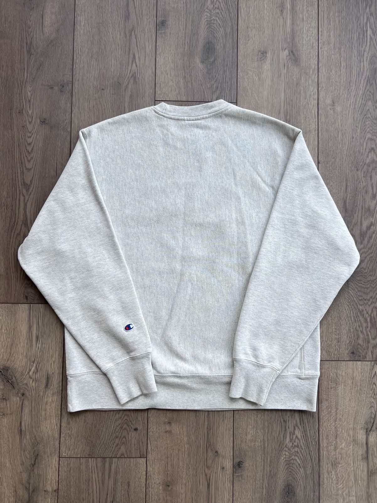 Champion × MoMA Champion x MoMA Grey Crewneck Large Size US L / EU 52-54 / 3 - 2 Thumbnail