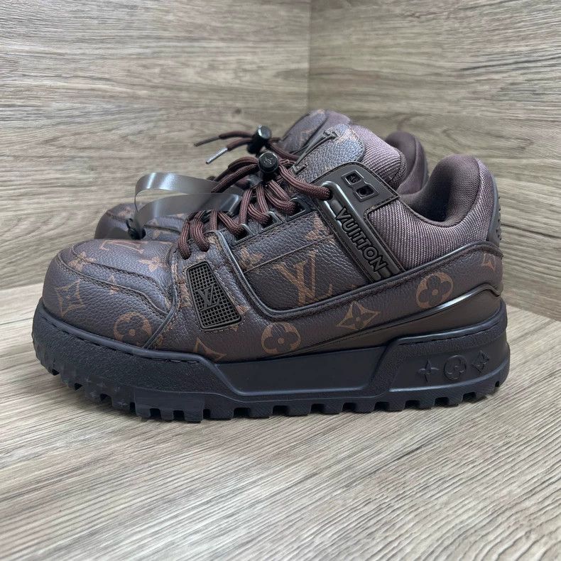 Louis Vuitton Louis Vuitton Trainer Brown Full Print Little Fat Ding sho Size US 5.5 / EU 38 - 1 Thumbnail