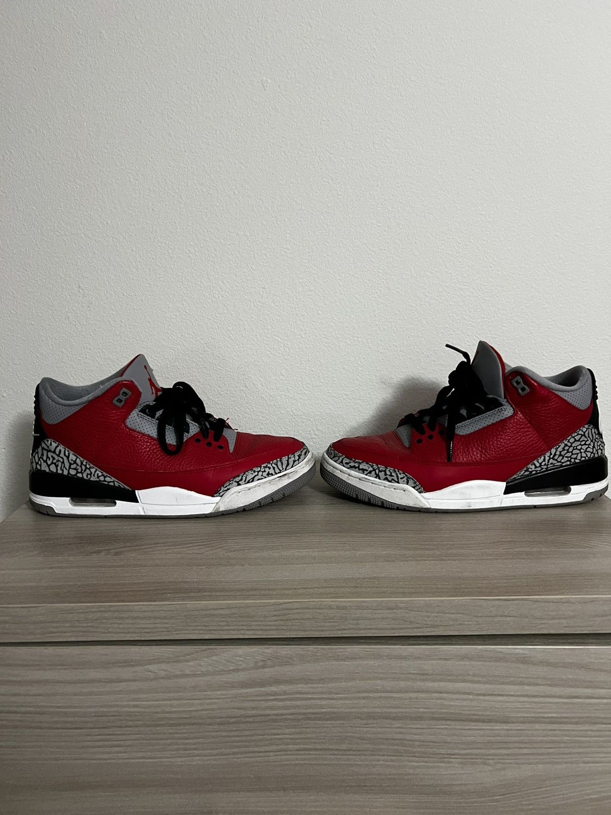 Jordan Brand Jordan 3 Cement Reds Size US 9 / EU 42 - 3 Thumbnail