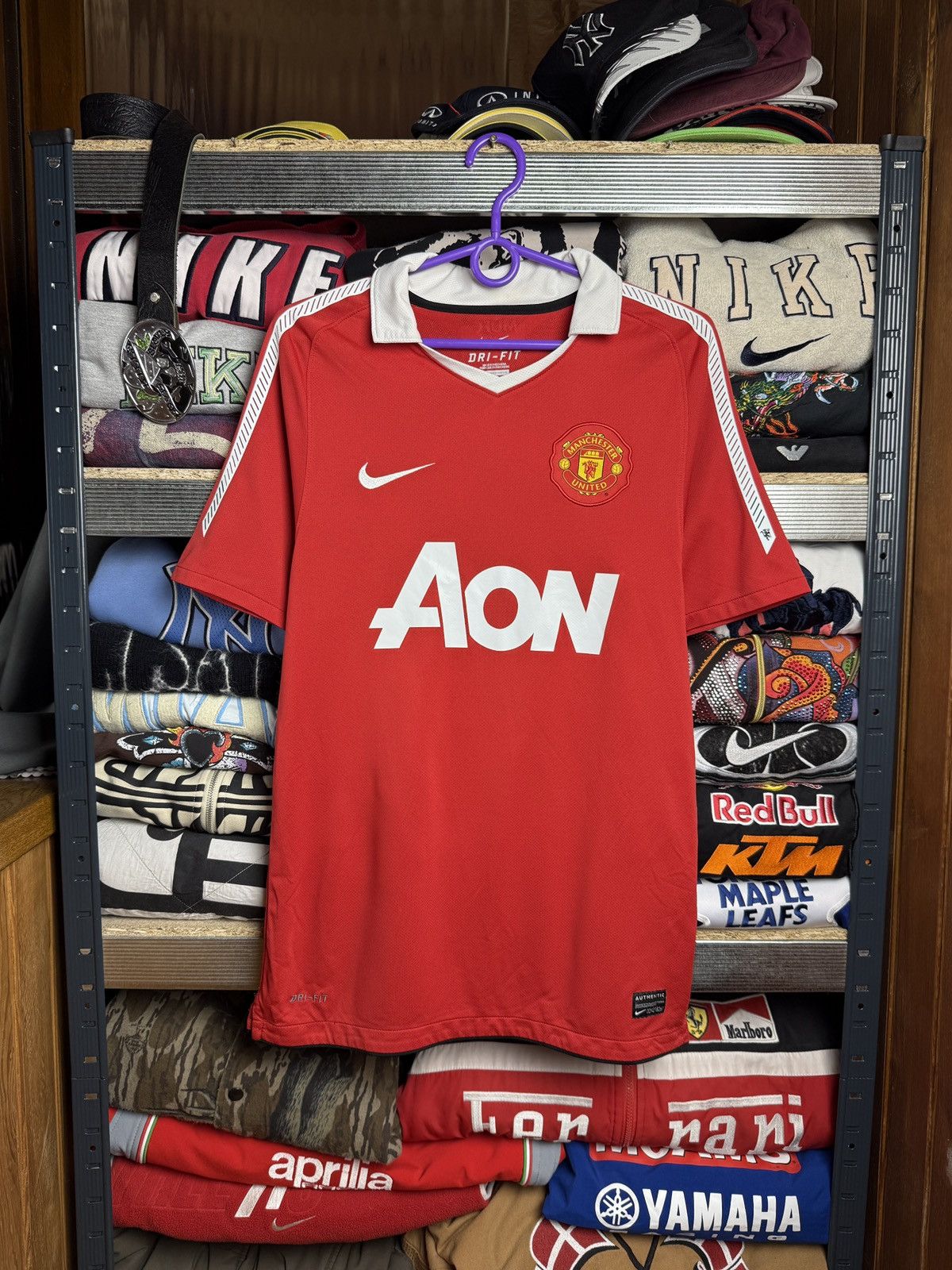 Nike Nike Manchester United aon soccer jersey L sz Size US S / EU 44-46 / 1 - 1 Thumbnail