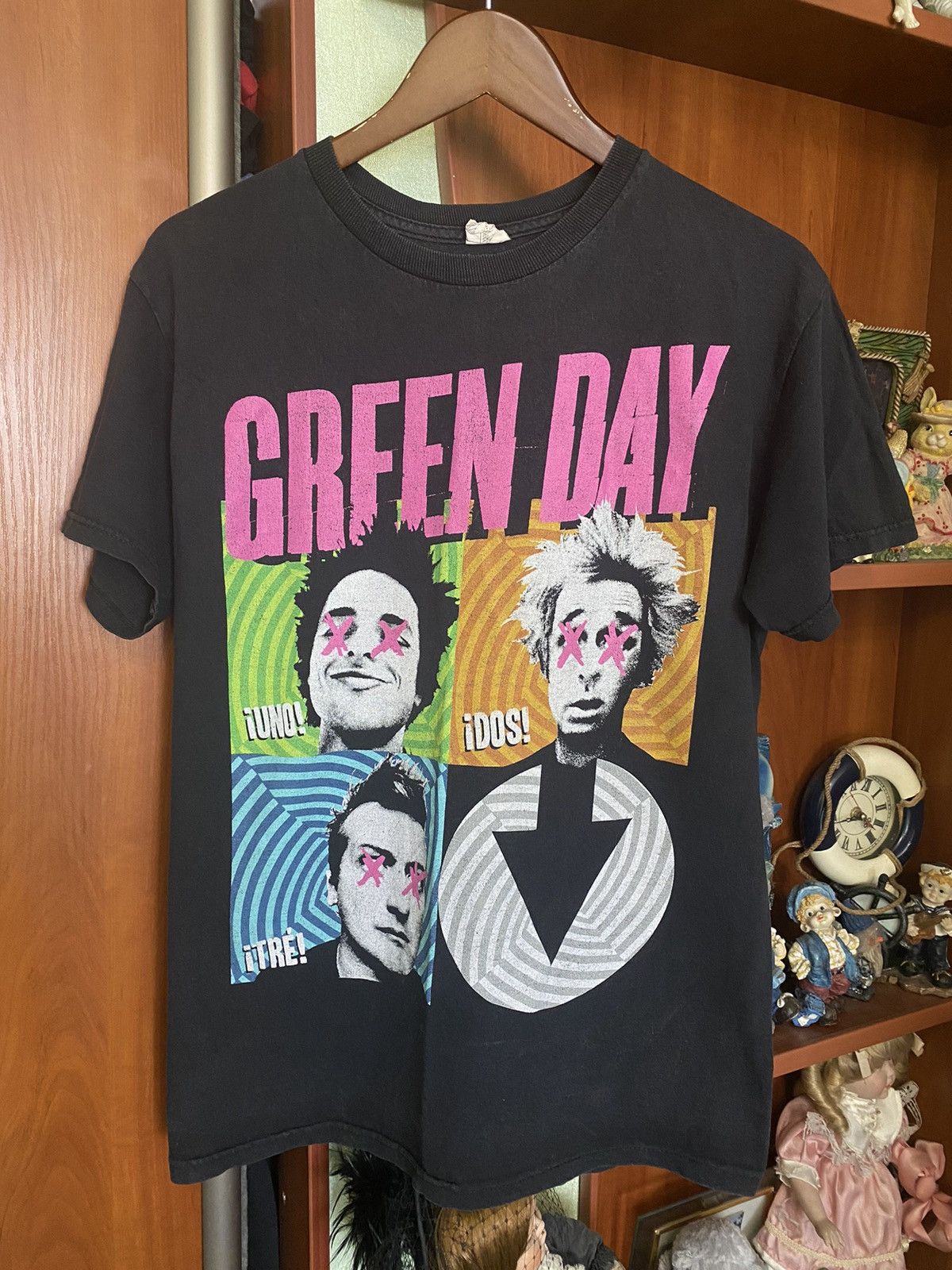 Band Tees Vintage Green Day !Uno! Band Tee Size US M / EU 48-50 / 2 - 2 Thumbnail