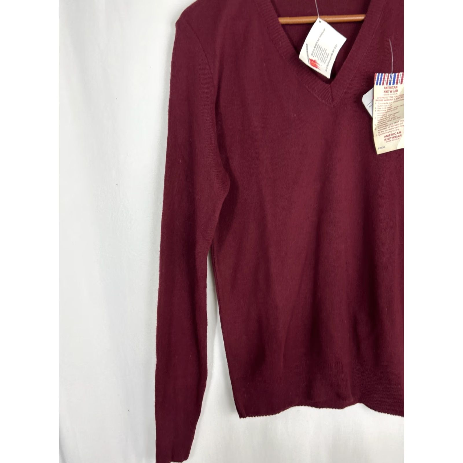 Vintage VINTAGE 3 Strikes Mens Sweater V-Neck Pullover Long Sleeve Red M Chest 20” Length 29” Maroon Size US M / EU 48-50 / 2 - 2 Thumbnail