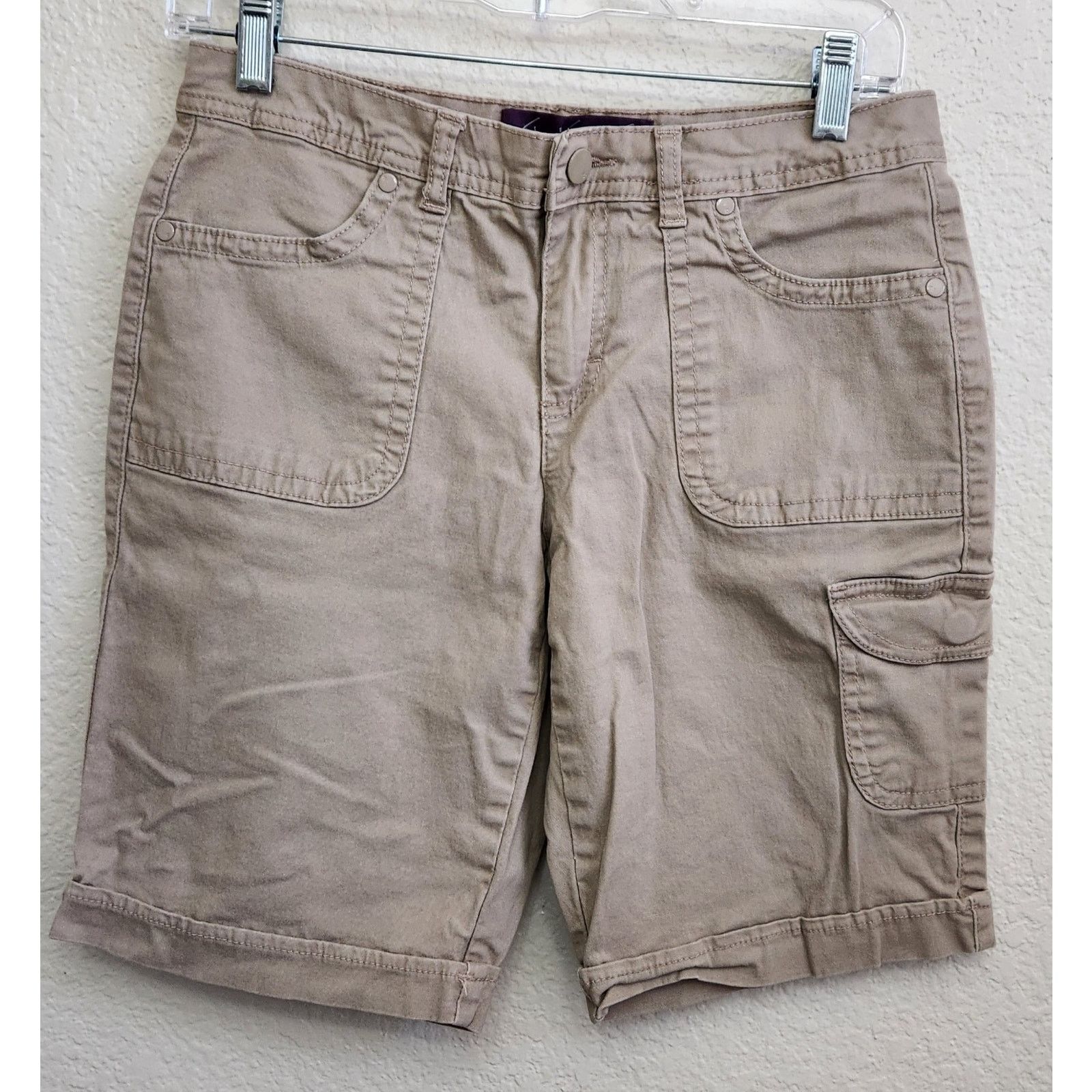 Gloria Vanderbilt Gloria Vanderbilt Tan Brown Cargo Shorts 6P Lightweight Size 28" / US 6 / IT 42 - 1 Thumbnail