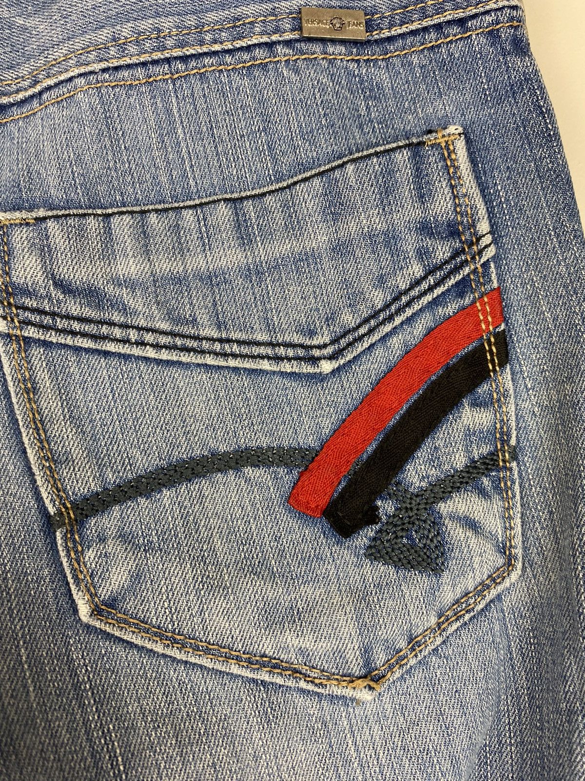 Designer × Versace × Vintage Versace Jeans Signature Blue Denim Jeans Back Embroidery Size US 32 / EU 48 - 8 Thumbnail