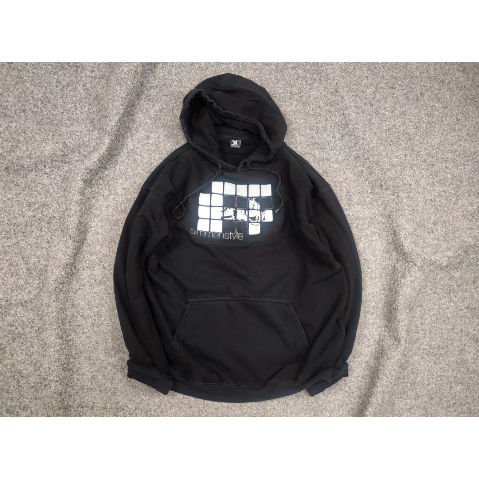 Vintage VINTAGE Simmen Style alien workshop skate girl logo Black hoodie Size US M / EU 48-50 / 2 - 2 Thumbnail