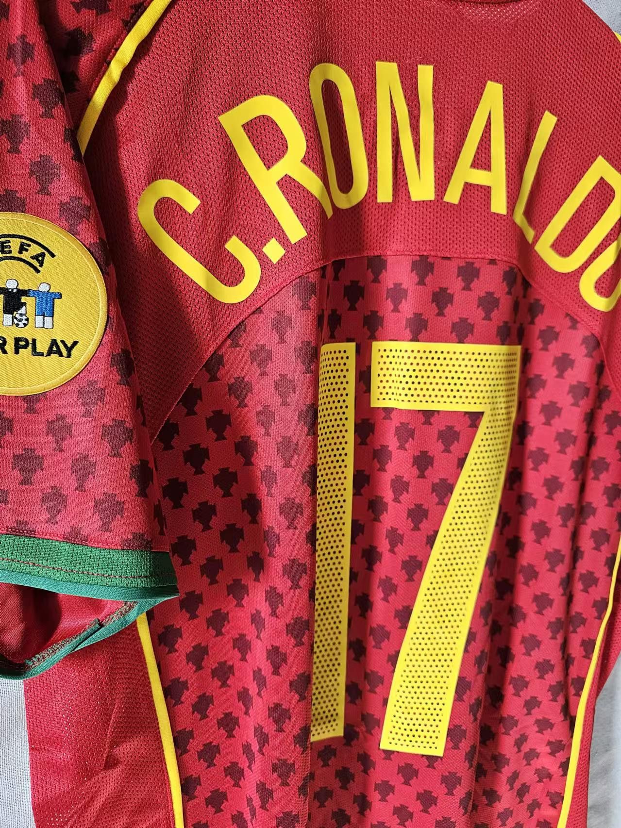 Other 2004 Portugal #7 C Ronaldo Jersey Home M Size US M / EU 48-50 / 2 - 4 Thumbnail