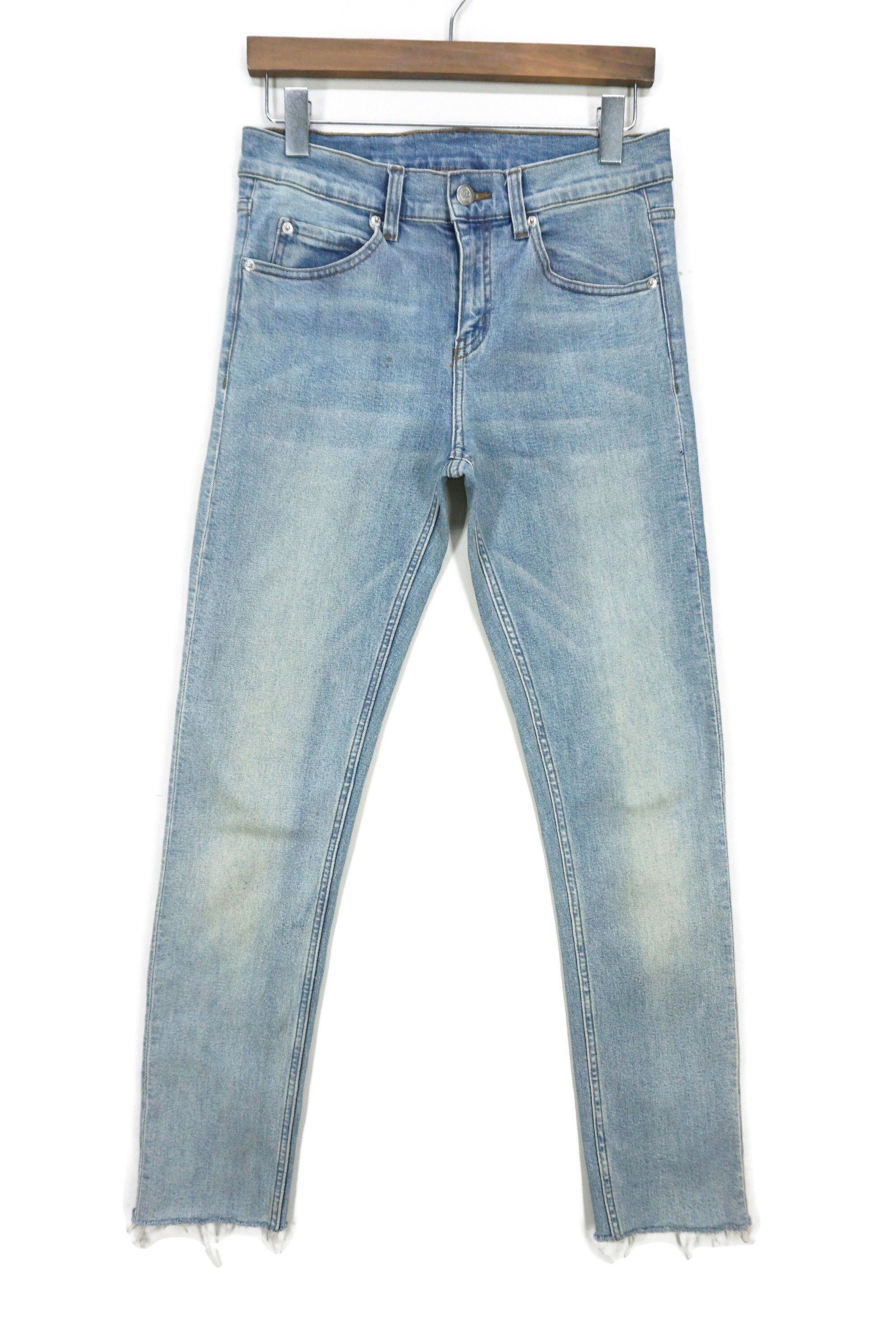 Cheap Monday Low Rise Skinny Tight Stone Wash Jeans Size W30xL29.5 Size US 30 / EU 46 - 1 Thumbnail