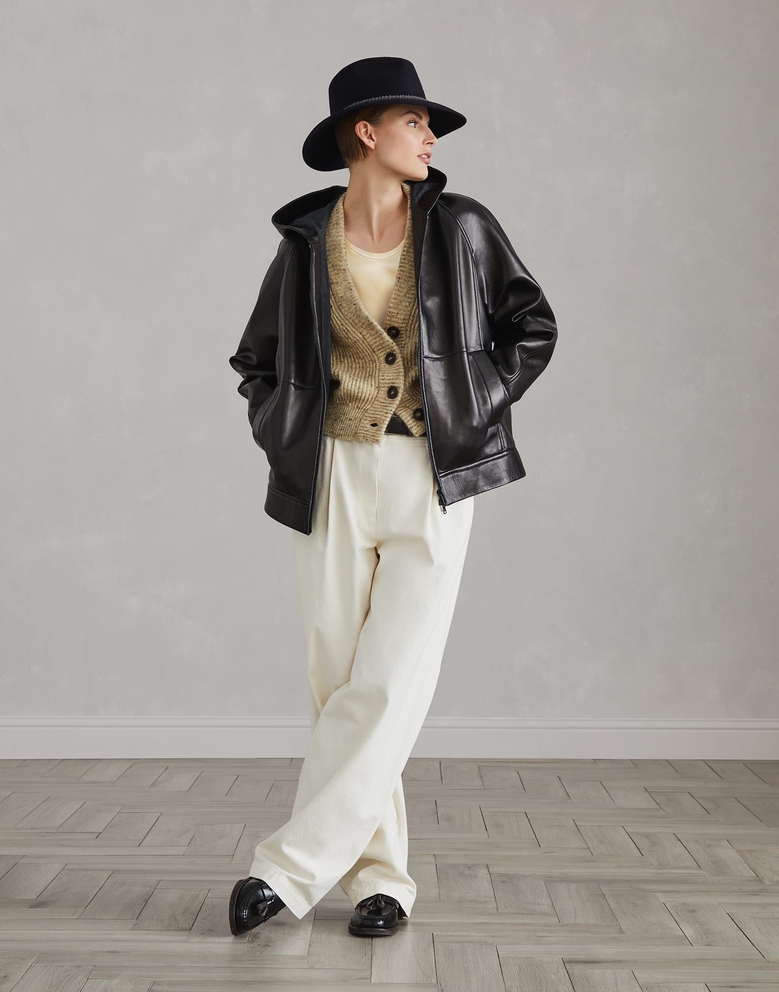 Brunello Cucinelli o1la1rc1a1025 Cardigan in Beige Size S / US 4 / IT 40 - 5 Thumbnail