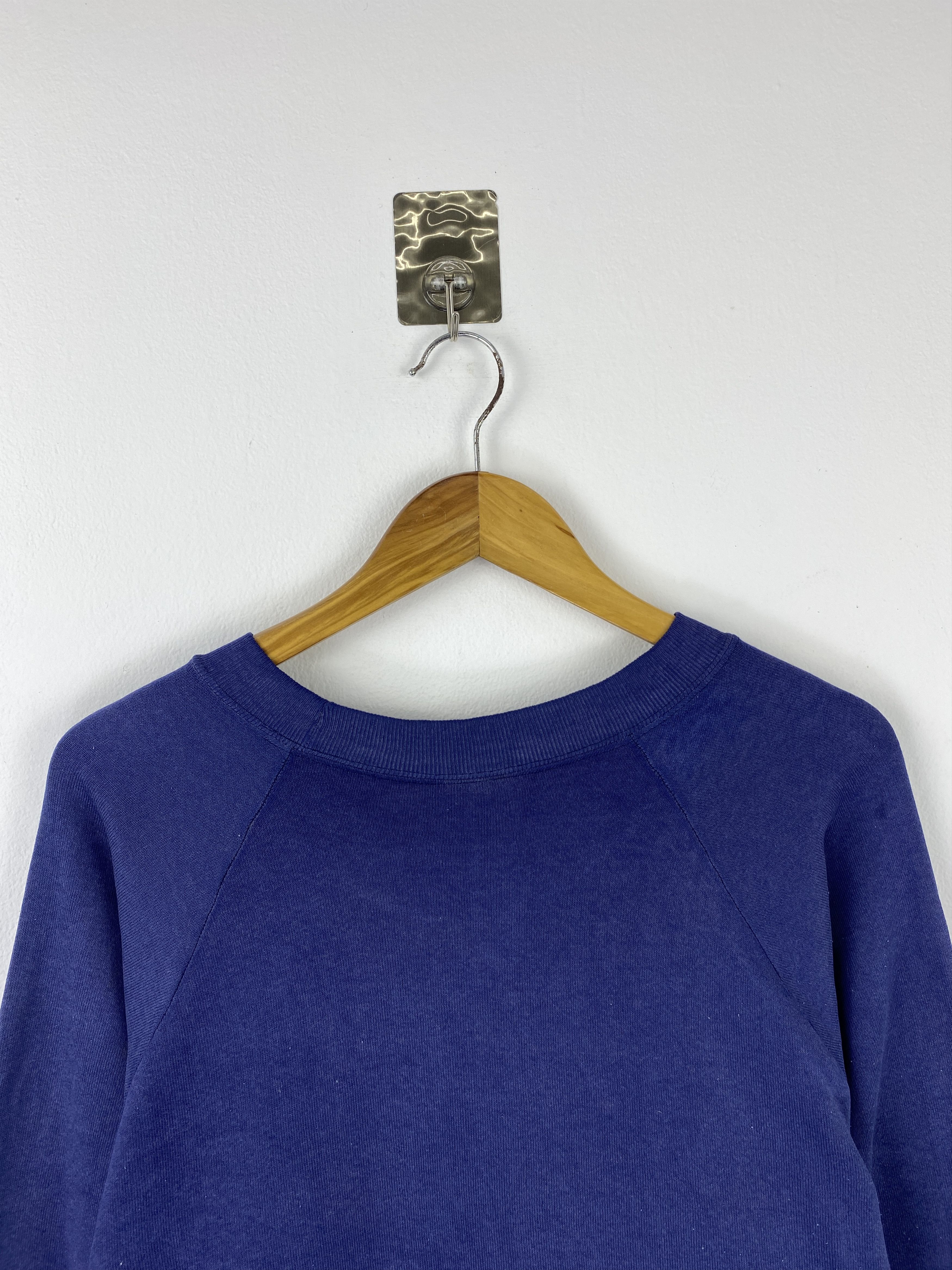 Vintage Vintage 90s UCLA Big Logo Spell Out Sweatshirt SH0437 Size US L / EU 52-54 / 3 - 4 Thumbnail