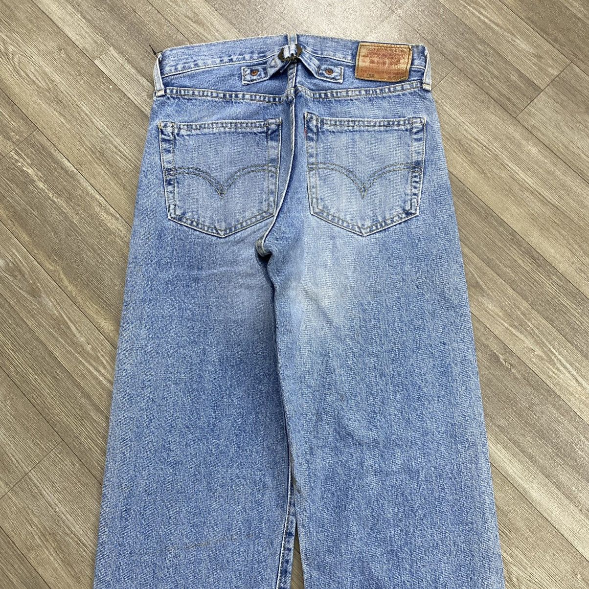 Levi's Vintage Clothing 🇯🇵 1990s Vintage Levis 702xx Selvedge Buckle Back Faded Jeans Size US 30 / EU 46 - 19 Thumbnail