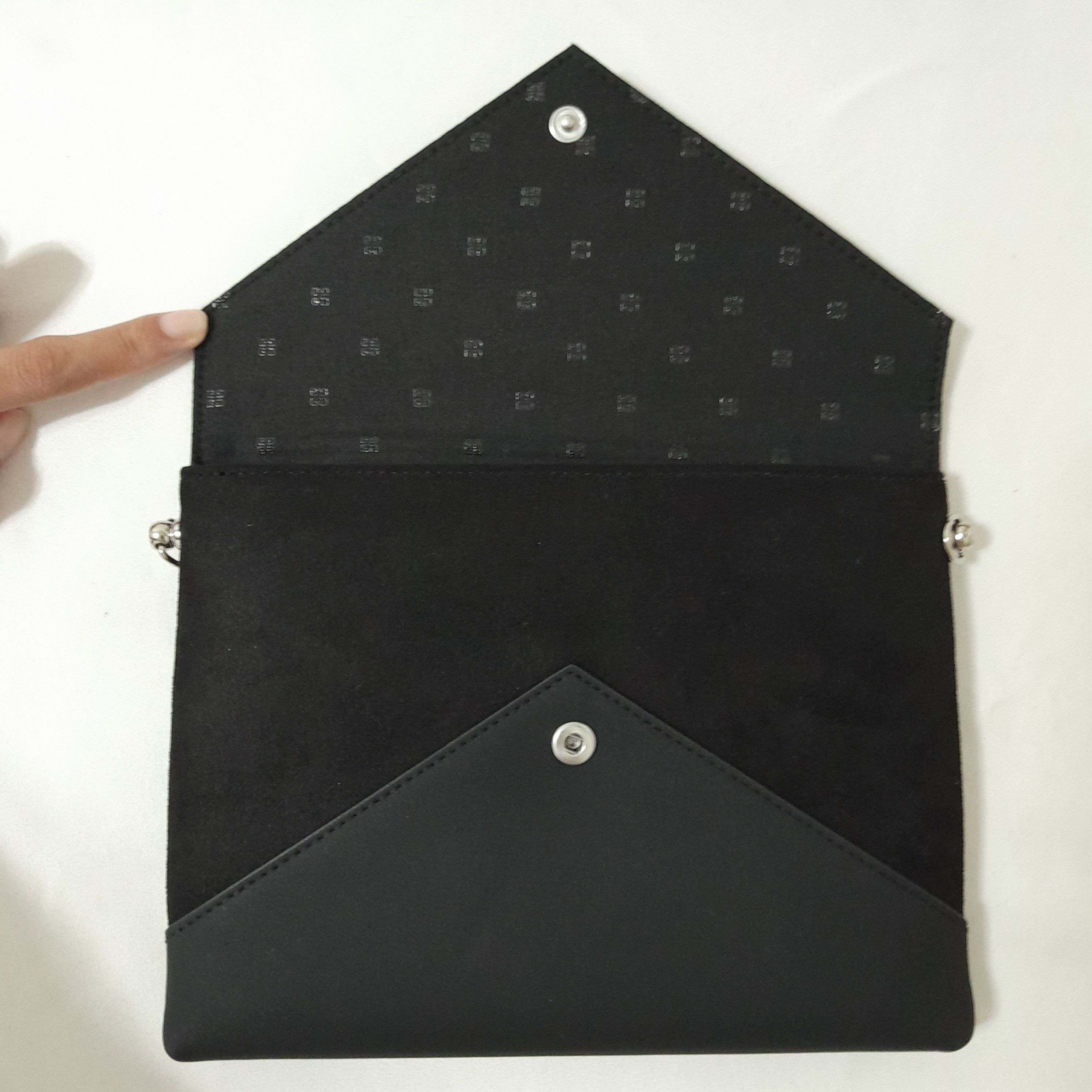 Givenchy Givenchy Black Envelope Bag with added Handle Size ONE SIZE - 3 Thumbnail