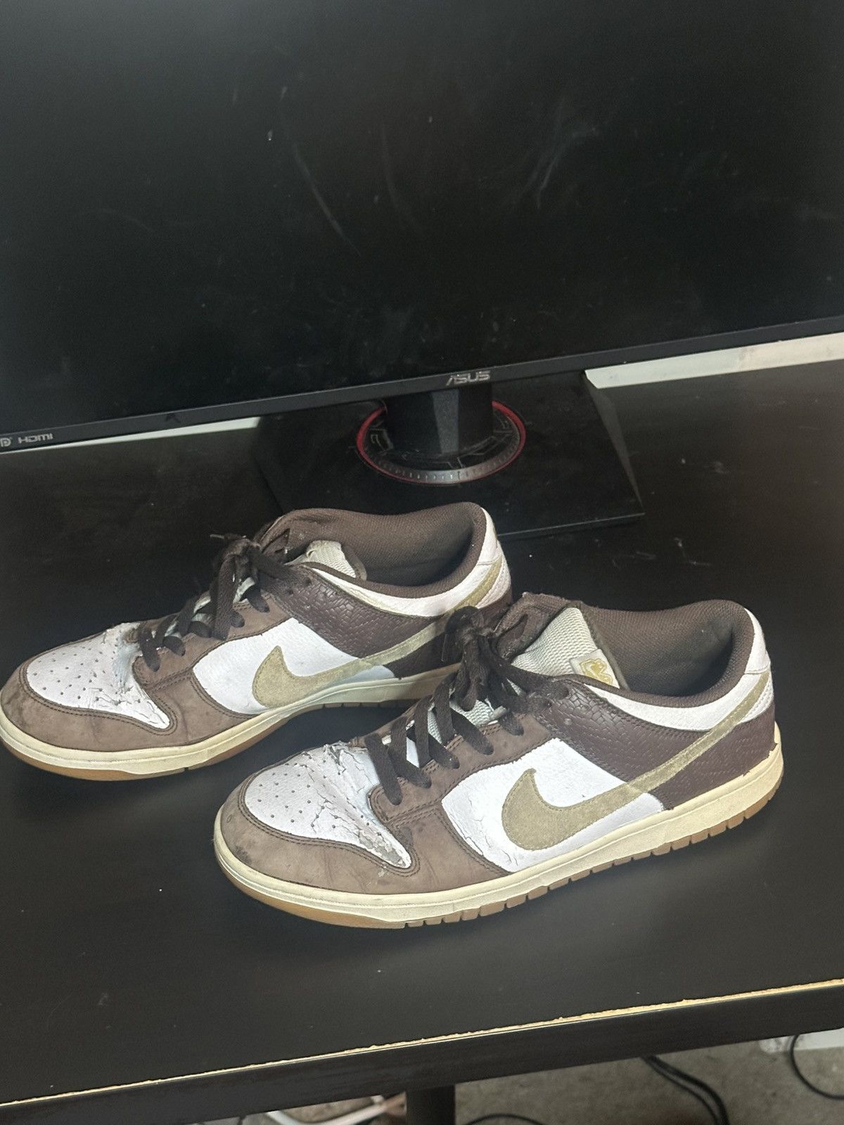 Nike Nike Men’s Rare Dunk Low 6.0 White/Solar Flare/Olive Khak Size US 12 / EU 45 - 2 Thumbnail