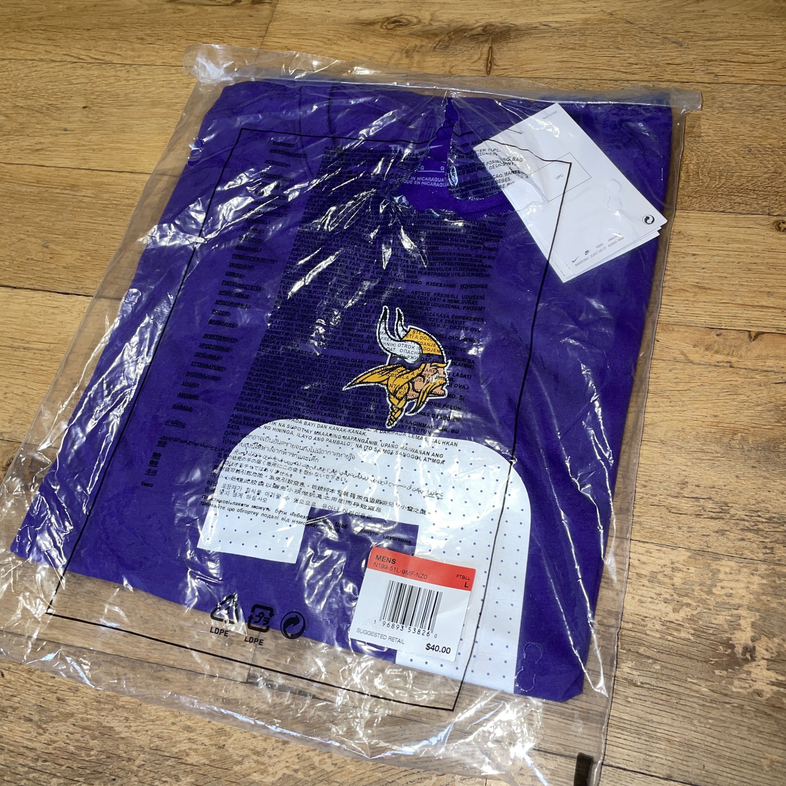 NFL NIKE NFL MINNESOTA VIKINGS MEN'S LOGO T-SHIRT Size L - NEW Size US L / EU 52-54 / 3 - 2 Thumbnail