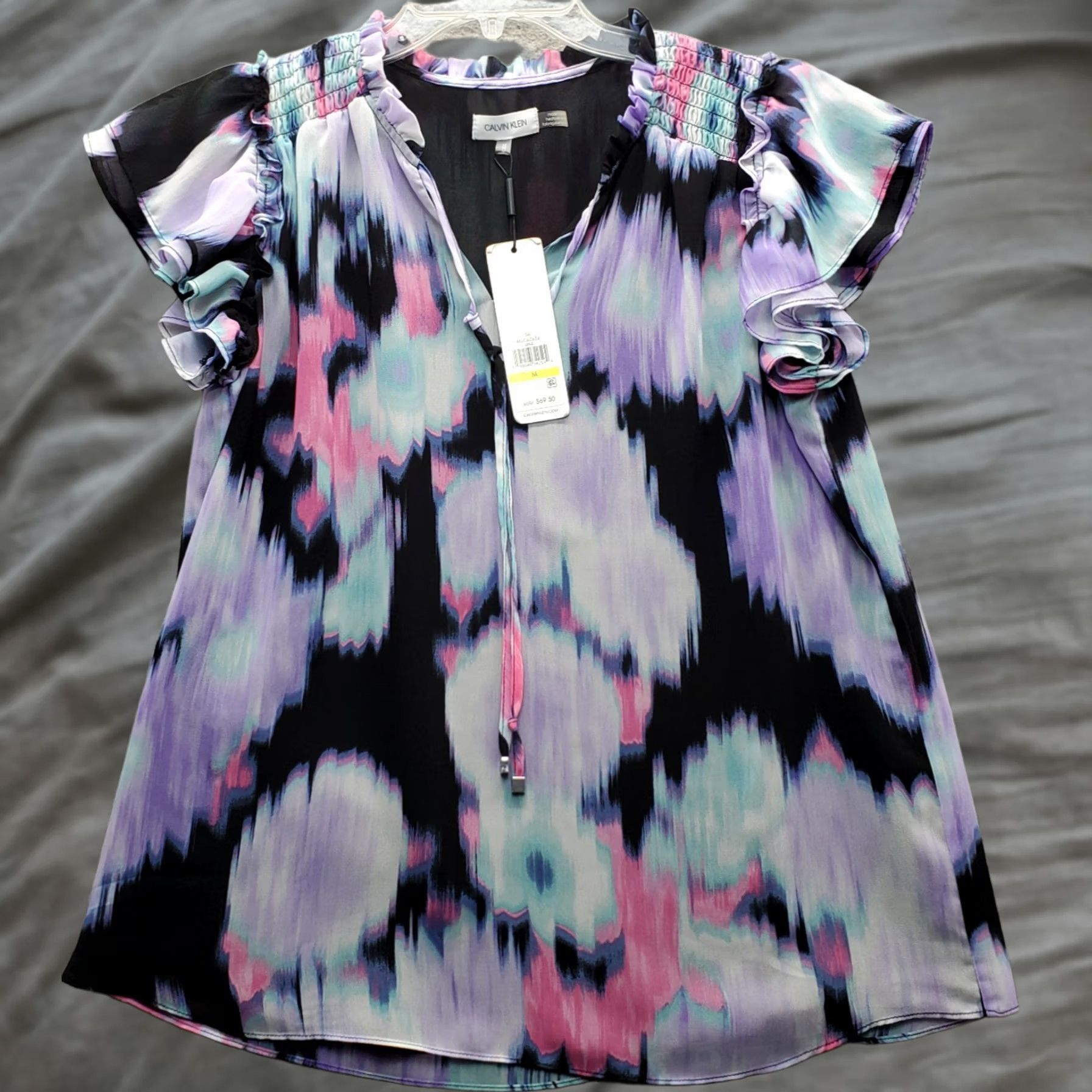 Calvin Klein Calvin Klein Blouse Womens M Multicolor Tie Dye Flutter Sleeve Ruffle Tie Neck V-Neck 100% Polyester Casual Party/Cocktail Size M / US 6-8 / IT 42-44 - 1 Thumbnail