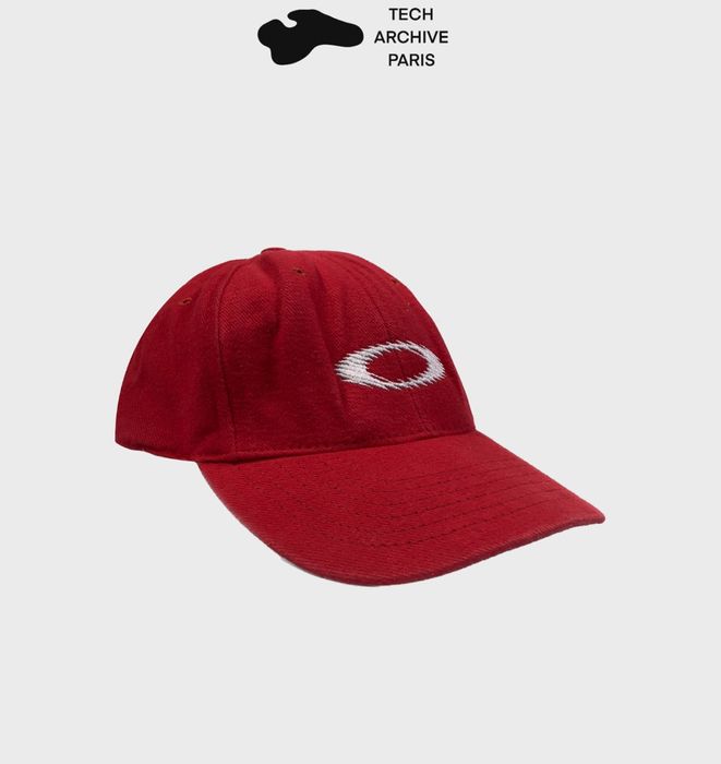 Vintage 2000's vintage Oakley software red coton cap | Grailed