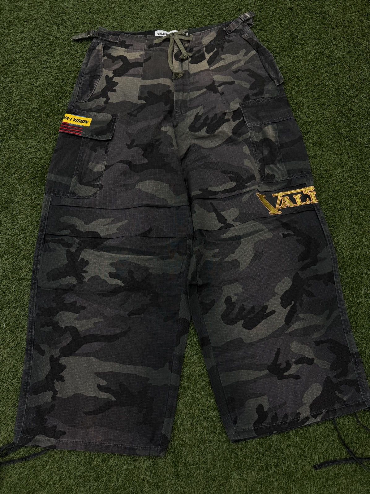 Vale Vale VA-1 Black Camo Cargo Sweatpants Size (32) NEW Size US 32 / EU 48 - 1 Thumbnail