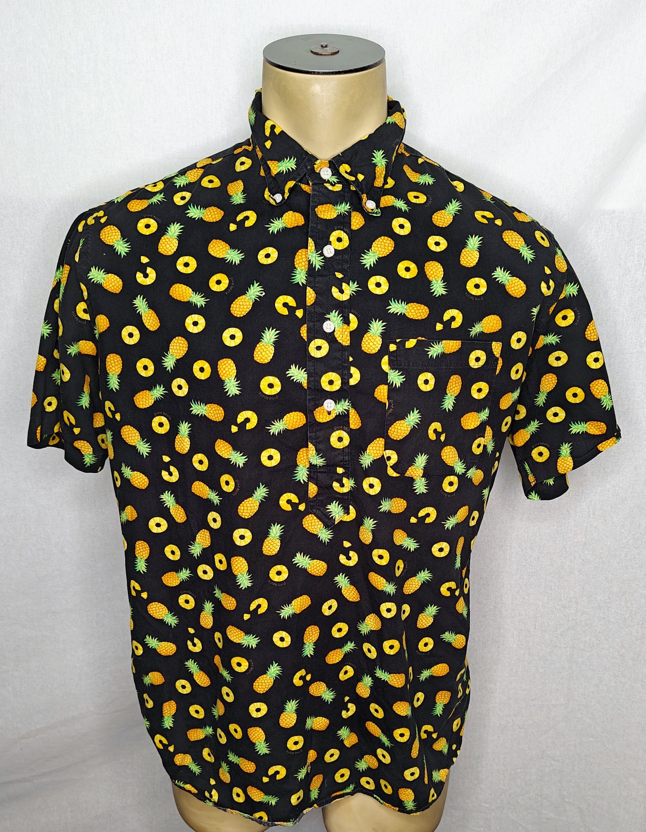 Gitman Bros. Vintage Gitman Bros Vintage pineapple pullover s/s Hawaiian shirt Size US XL / EU 56 / 4 - 1 Thumbnail