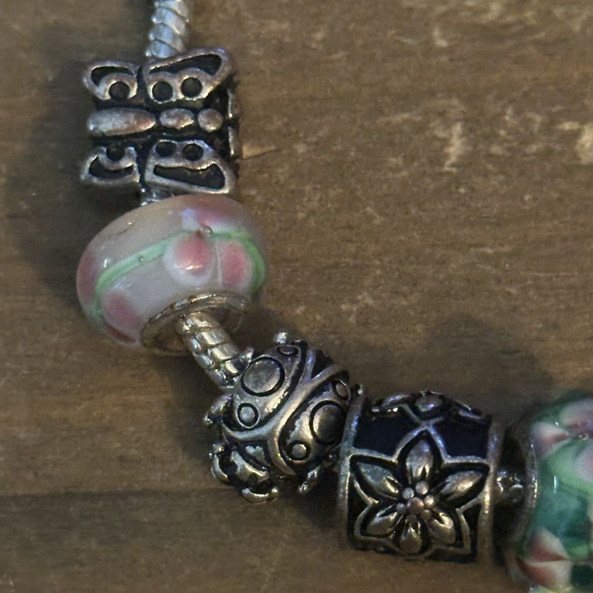 Other Silver tone garden theme sliding charm bracelet Size ONE SIZE - 6 Thumbnail