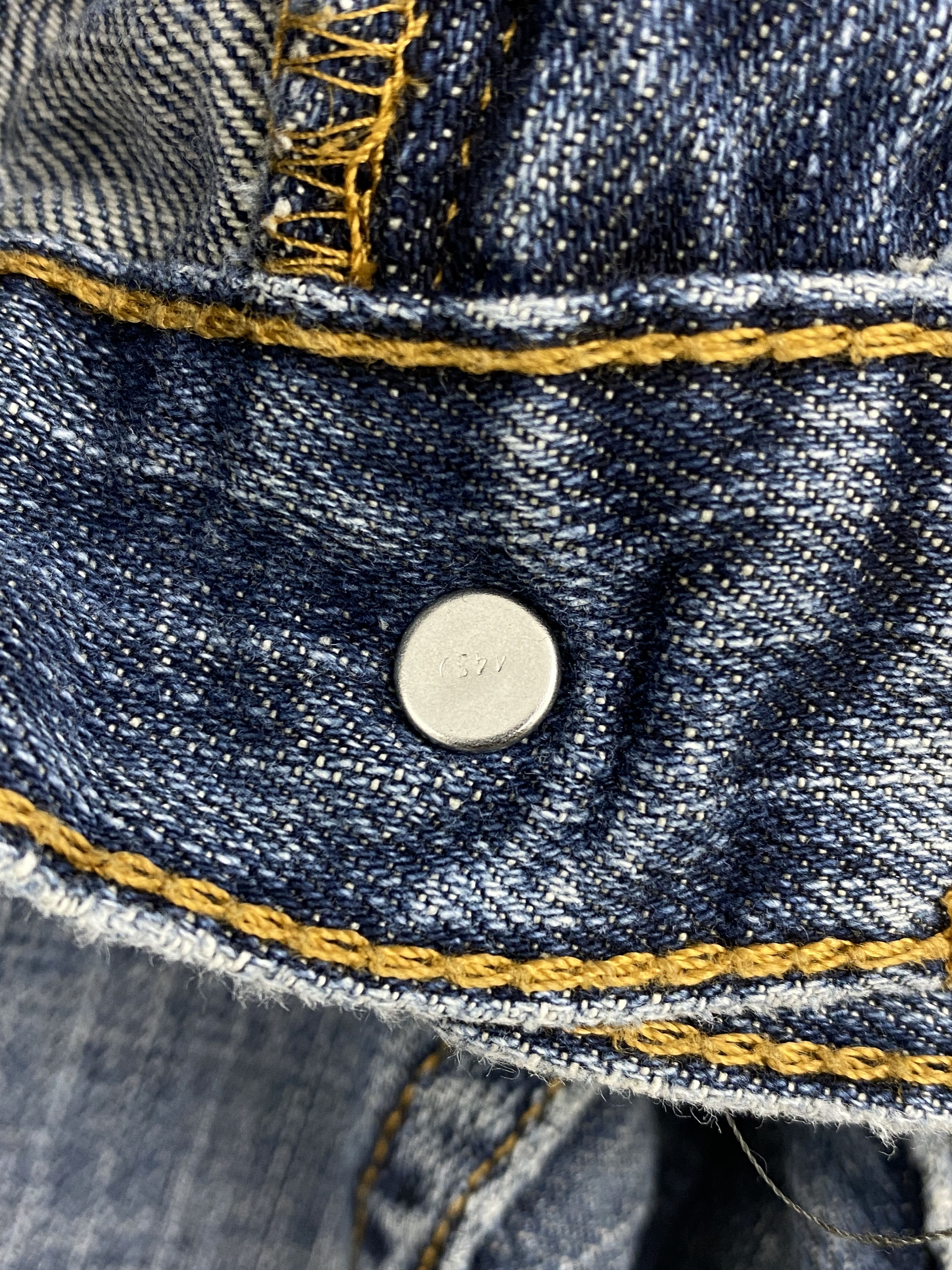 Levi's × Vintage Vintage Levi's 505 Blue Denim Jeans DP2645 Size US 33 - 7 Thumbnail