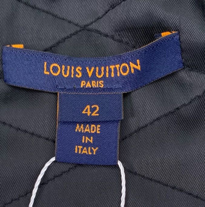 Louis Vuitton Louis Vuitton Lv 23 black print jacket 2412-Nextarrow Size US XS / EU 42 / 0 - 3 Thumbnail