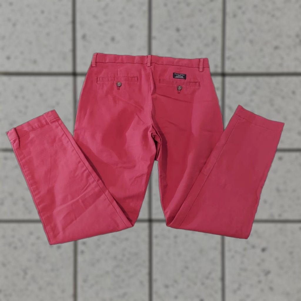 Banana Republic Banana Republic Pants Mens Khakis Dress Stretch Red 30x30 30x29 Chino Trousers Shirt Size US 30 / EU 46 - 1 Thumbnail