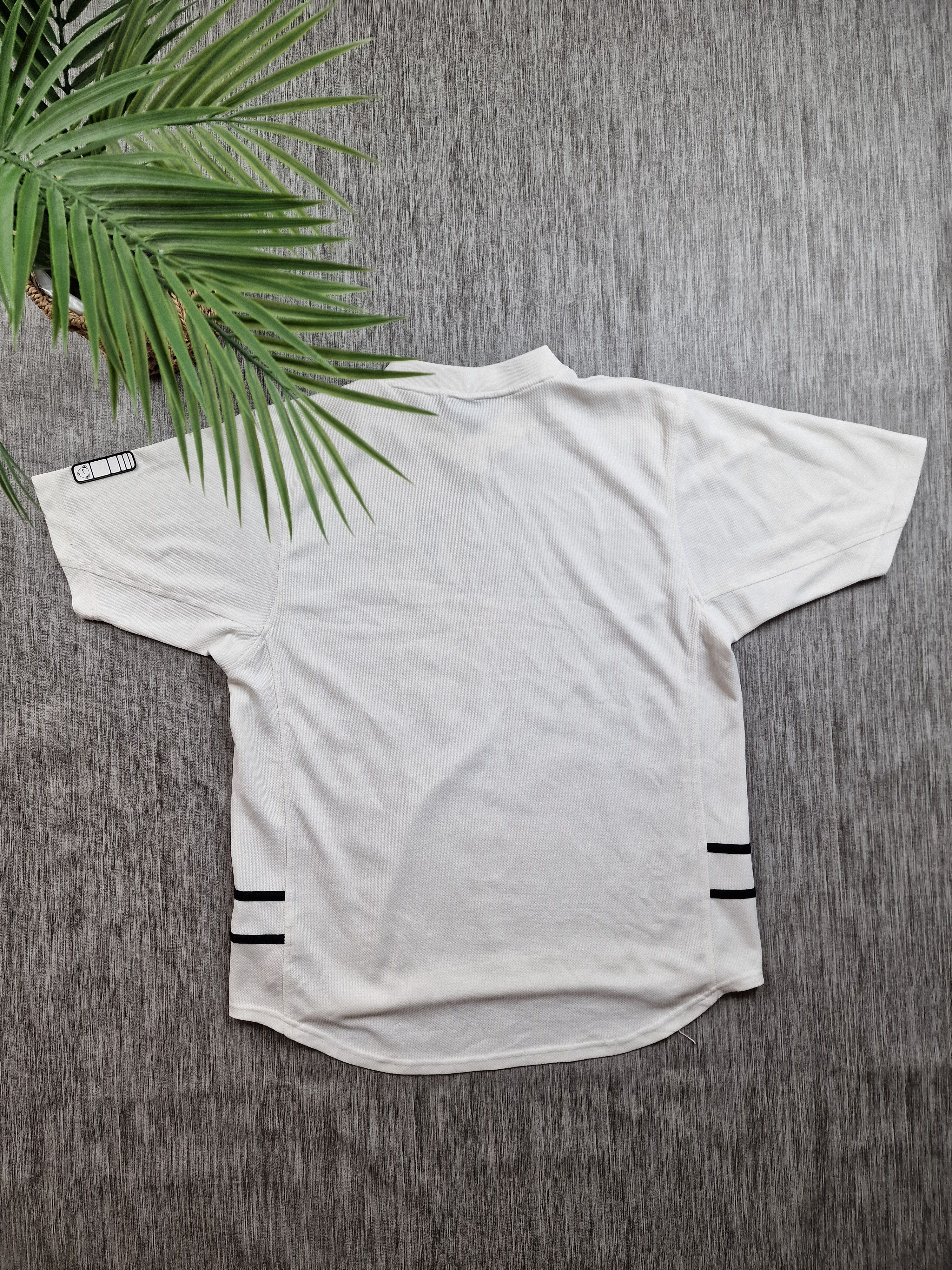 Nike × Vintage 90s Nike Swoosh Vintage Y2K Retro Tee T-Shirt Size US L / EU 52-54 / 3 - 6 Thumbnail