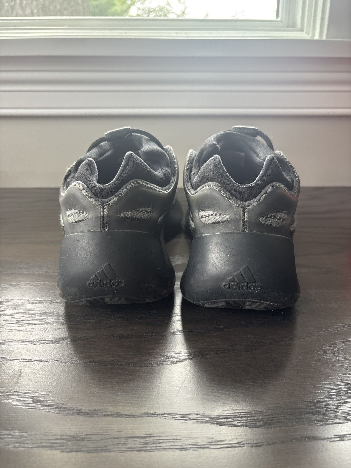 Yeezy 2021 adidas Yeezy 700 V3 'Dark Glow Size 13 Size US 13 / EU 46 - 12 Thumbnail