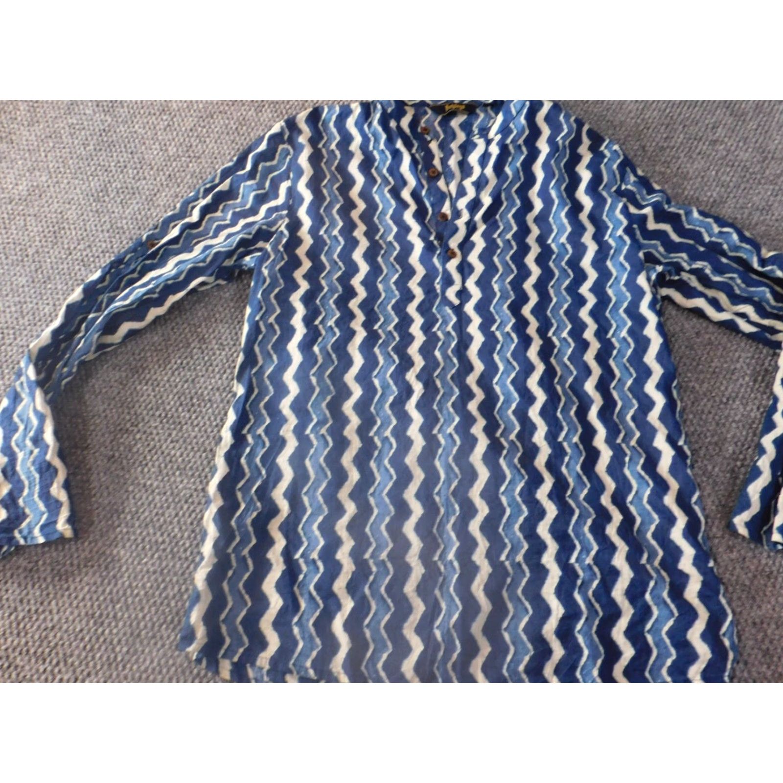 Vintage Bandeya Womens Blouse M Striped Button Long Sleeve V-Neck Pullover Casual Blue Cotton Regular Ruffle Accent 100% Down Fabric Down No holes or tears Size M / US 6-8 / IT 42-44 - 3 Thumbnail