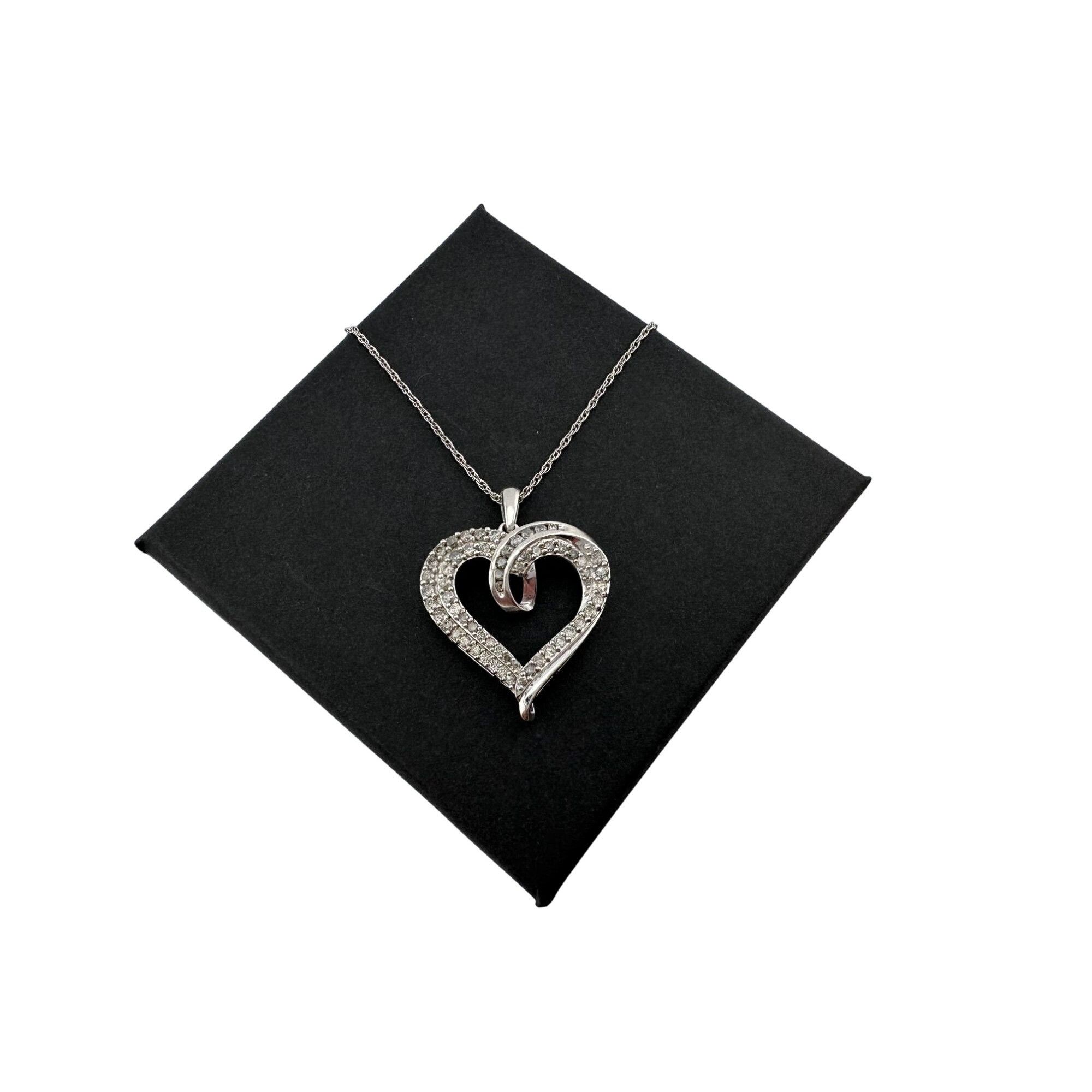 Other Stunning 1 Ct Natural Diamond Heart Shaped Pendant with Chai Size ONE SIZE - 10 Thumbnail