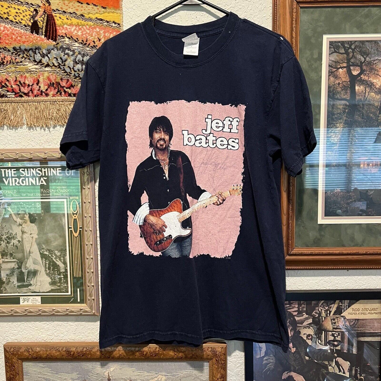 Designer Vintage 00’s Jeff Bates Woman Signed Tour Shirt Size Medium Size US M / EU 48-50 / 2 - 1 Thumbnail
