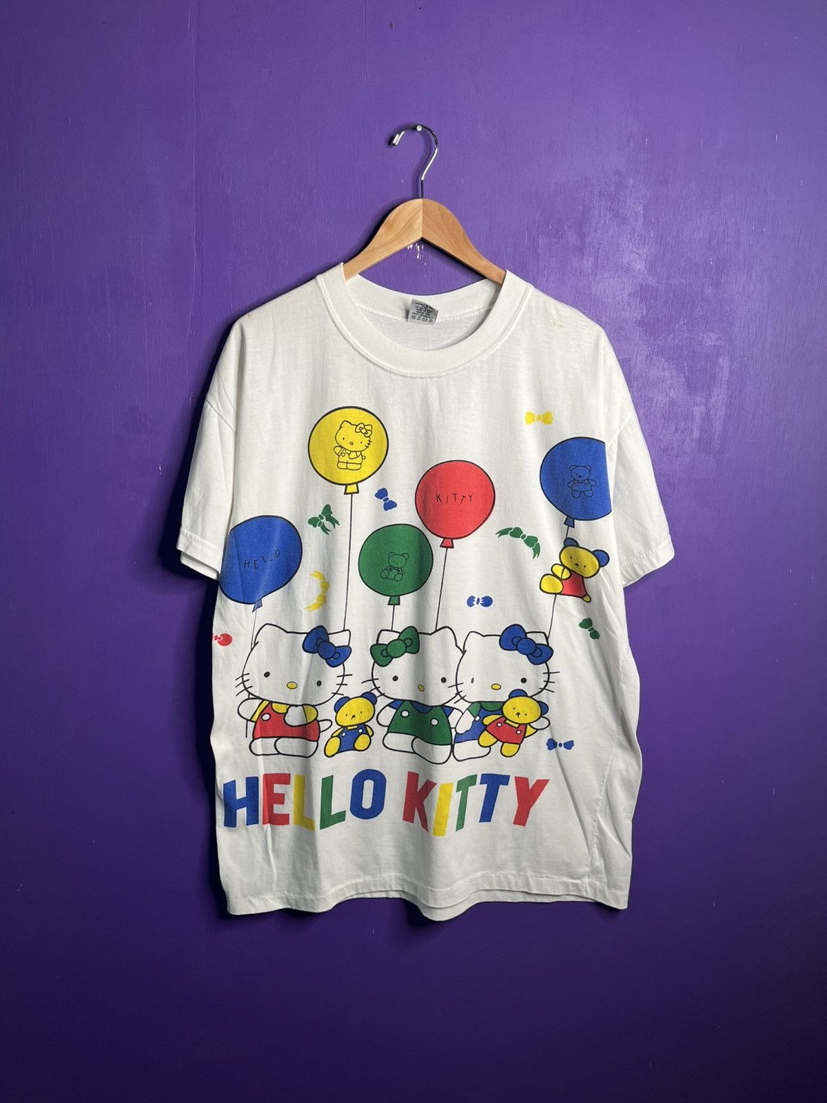 Vintage Vintage Hello kitty balloons party big print t-shirt Size US XL / EU 56 / 4 - 1 Thumbnail